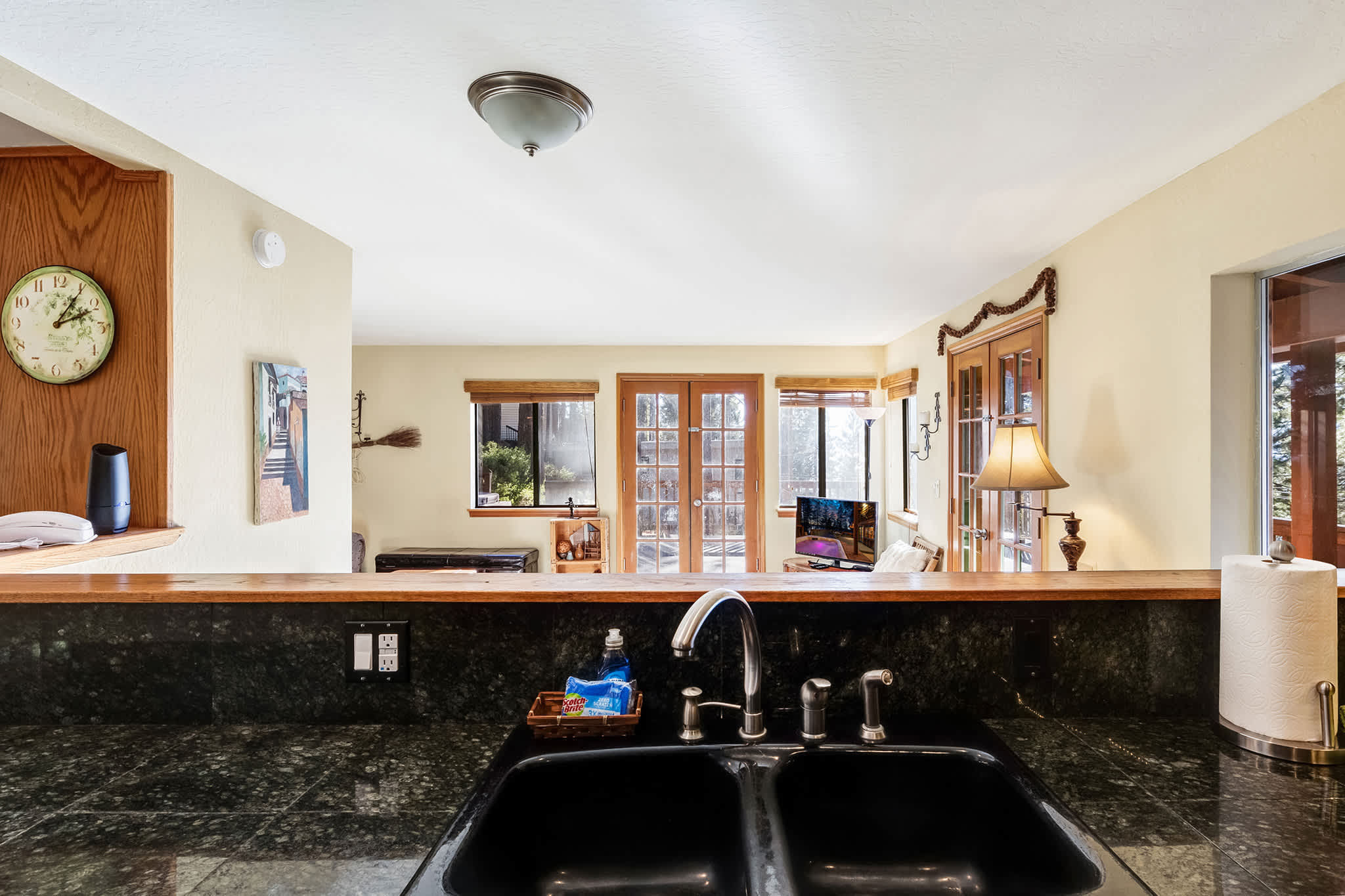 Mountainside Overlook Lake Views & Hot Tub 8