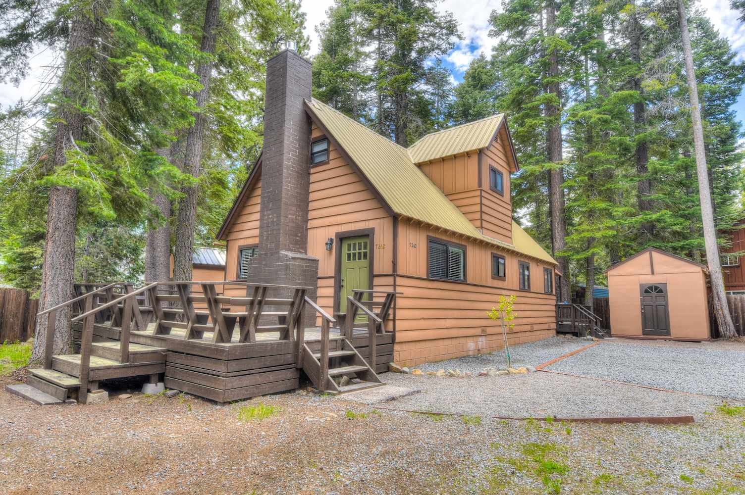 Moose Manor w BBQ Near Tahoe Hiking!