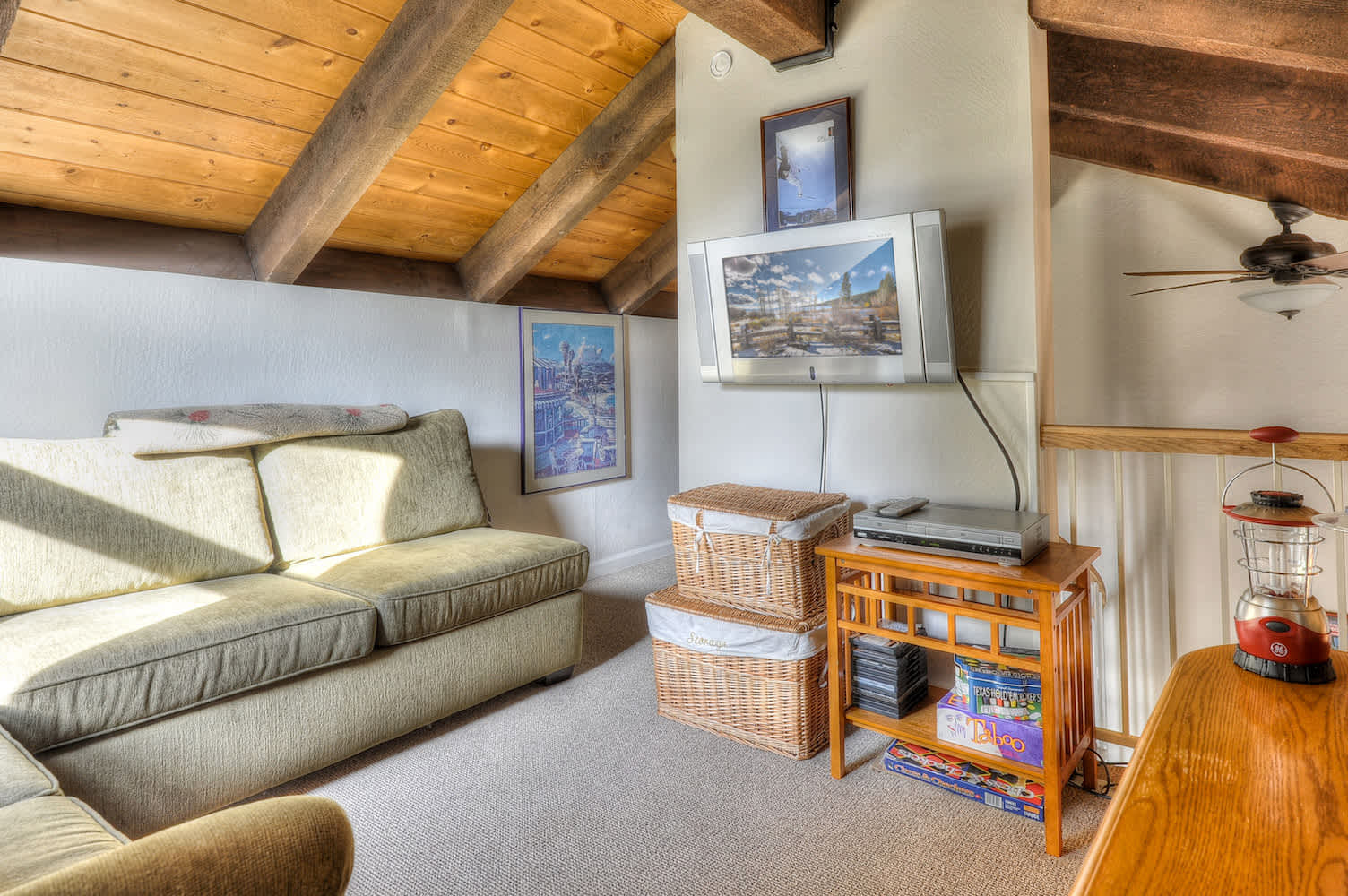 Lake Forest Villa Patio w BBQ 5