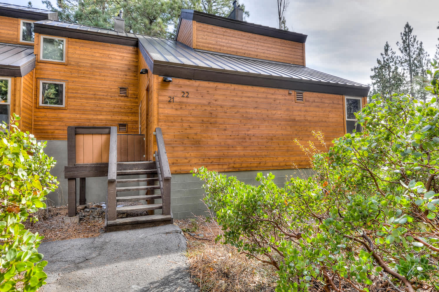 Lake Forest Villa Patio w BBQ 4