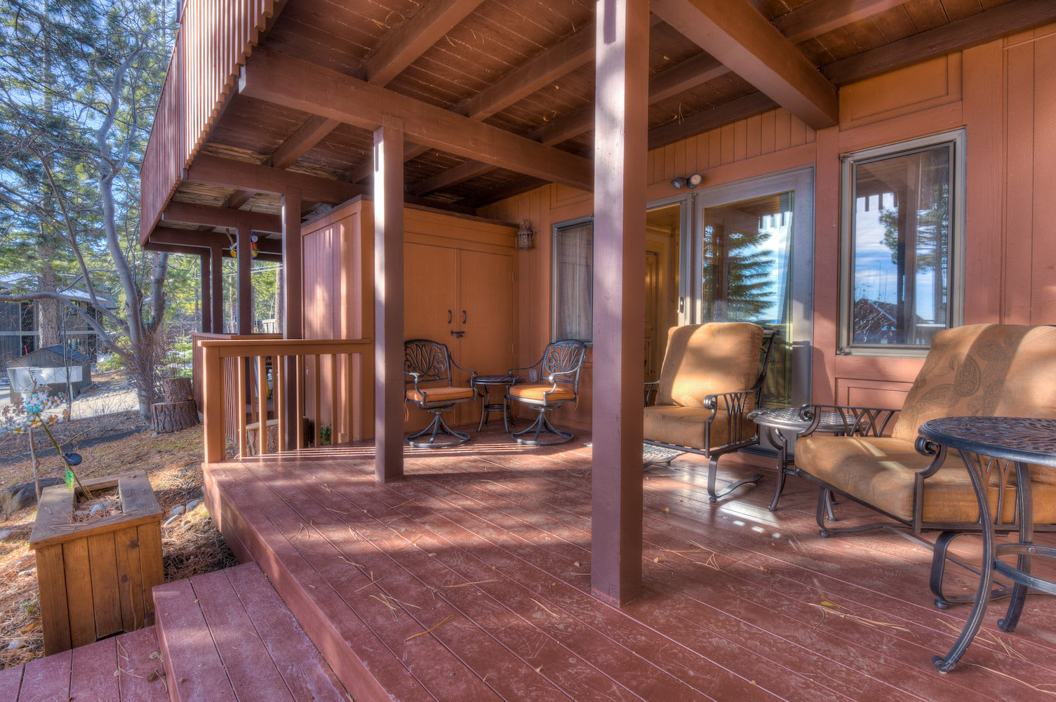 Crystal Shores Villa, Lake Views & Hiking 4