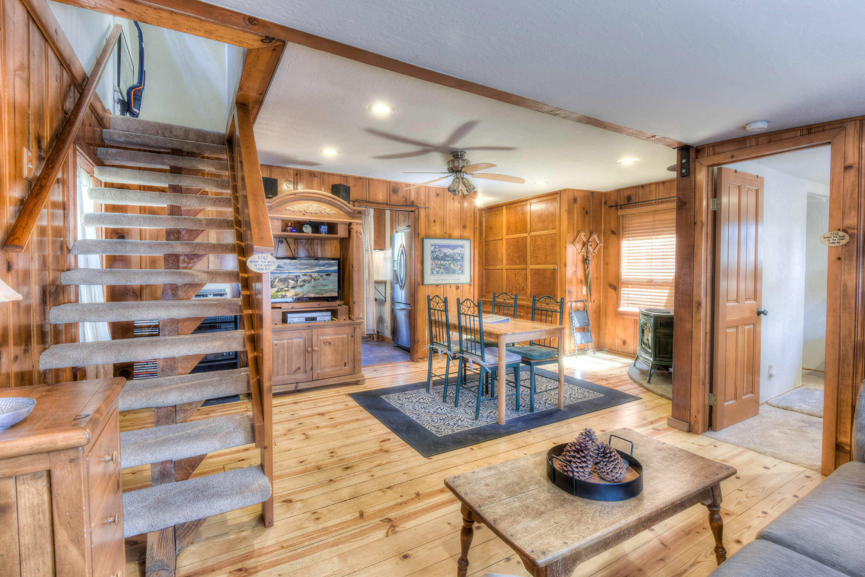 Moonlight Cove w Grill Tahoe Beach Next Door! 8