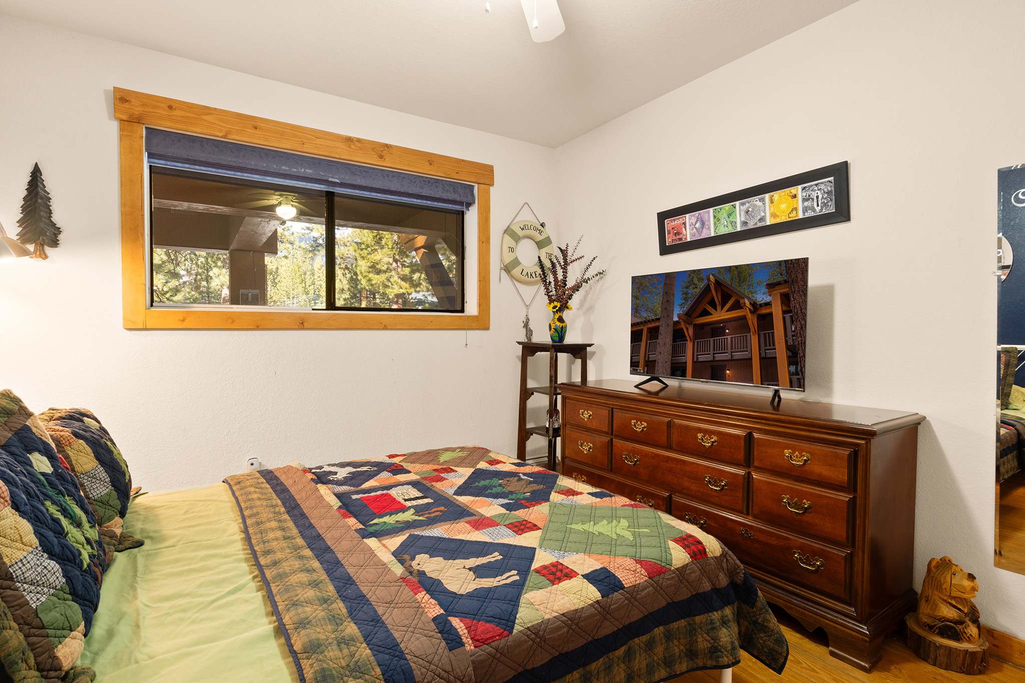 Sierra Pines Retreat - Sleeps 6! 4