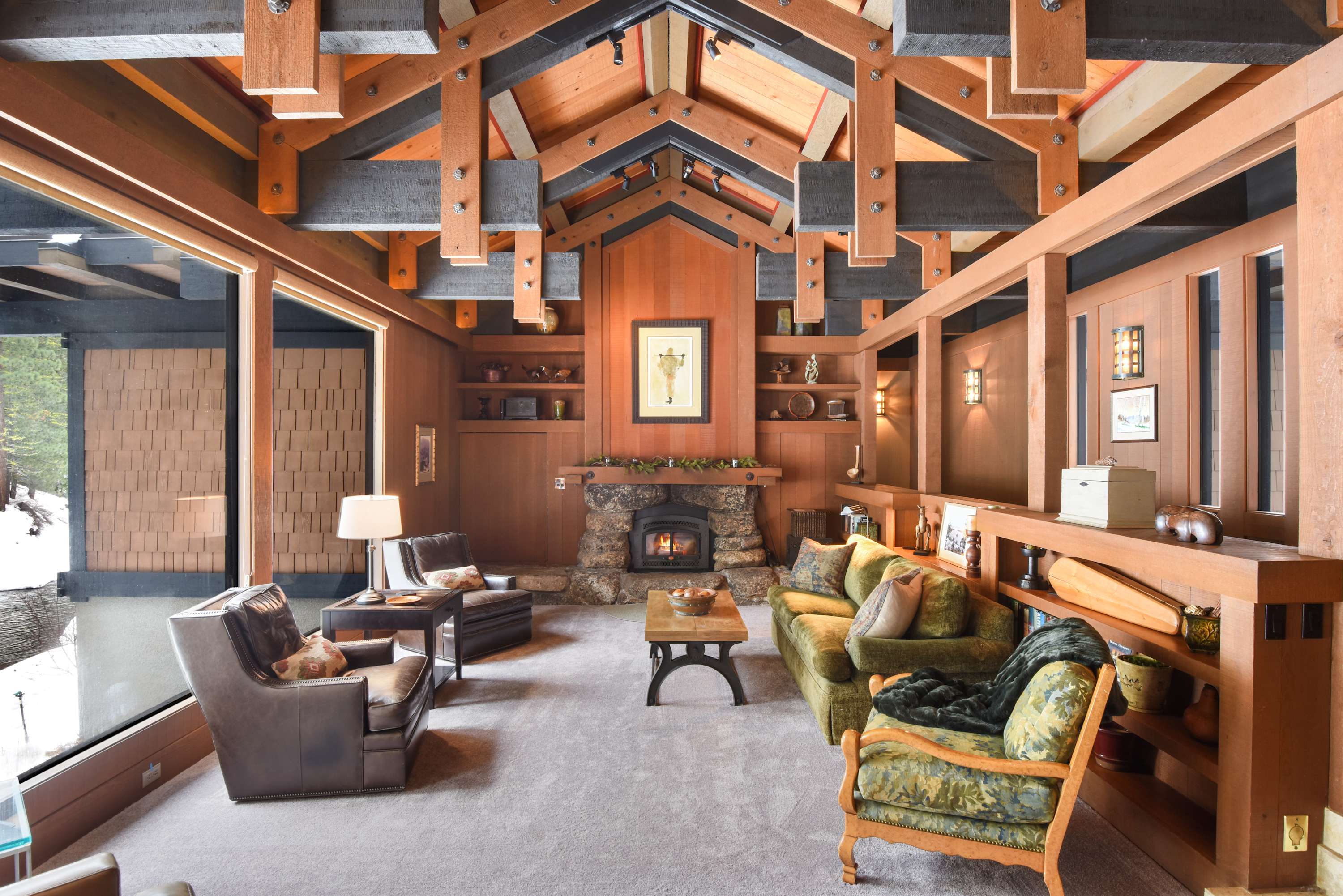 Featured Property Joy on the River Stunning Waterfront Home for 10