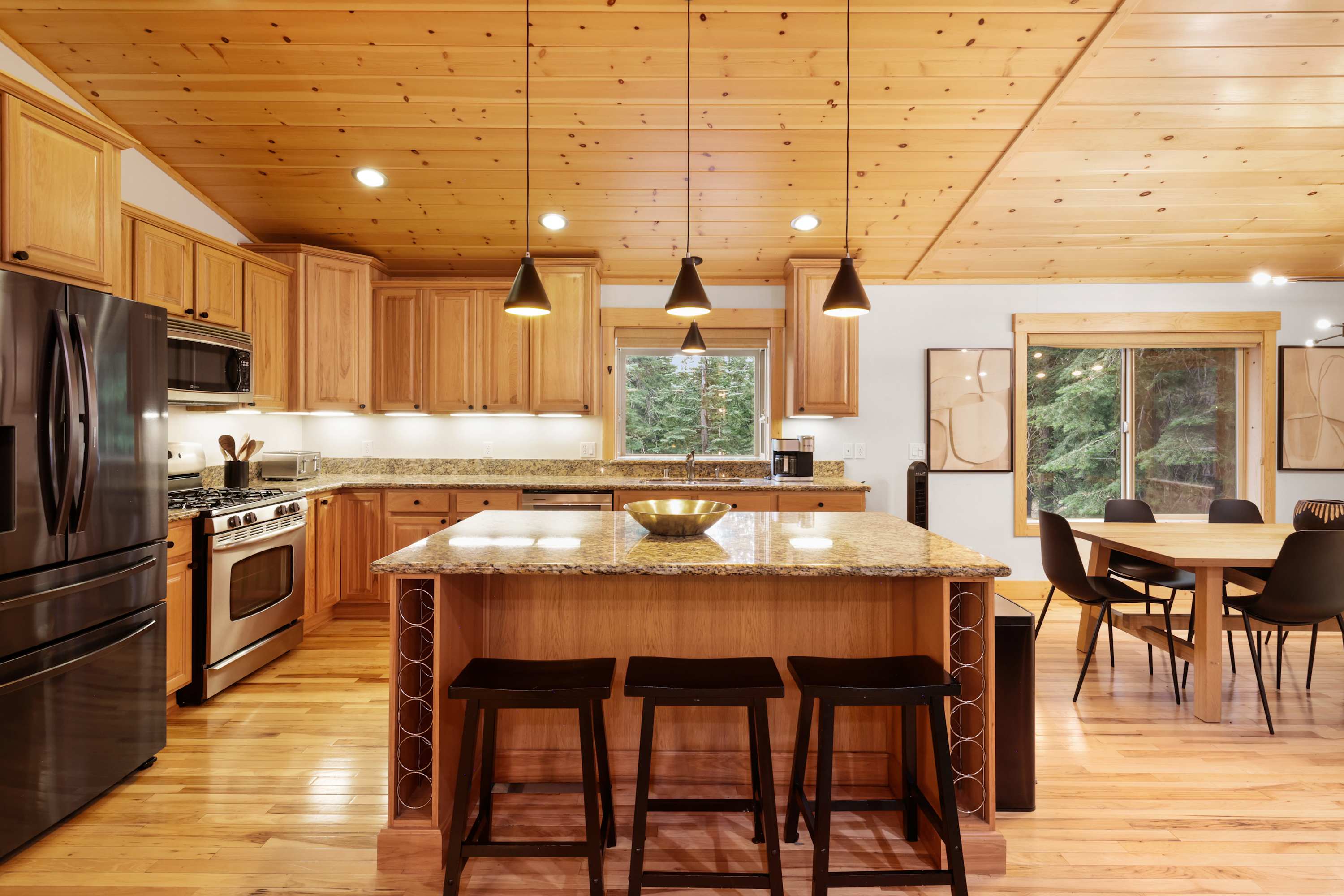 Modern Lake Tahoe Retreat Ski and Swim 7