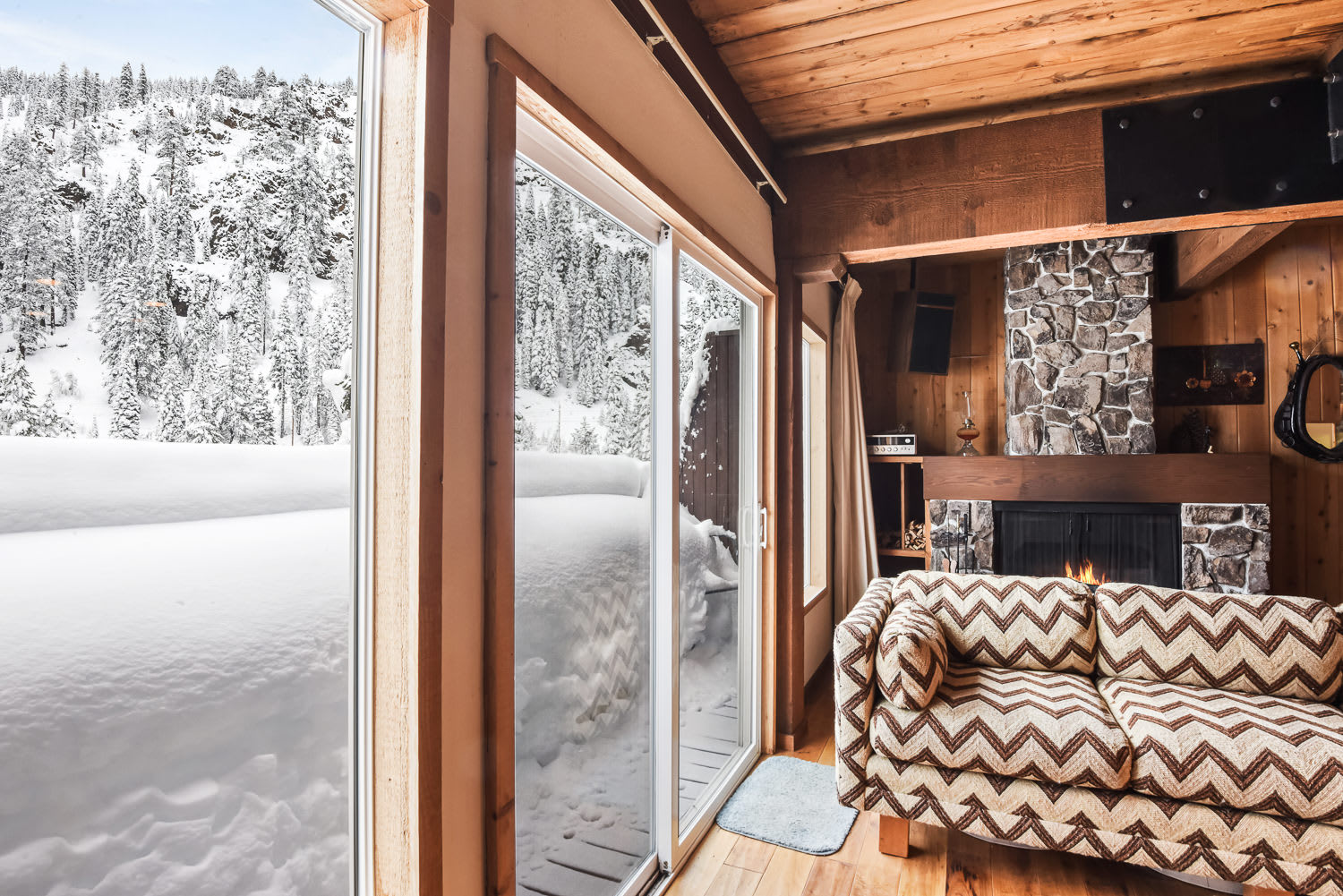 Comfy Alpine Meadows, Endless fun 5