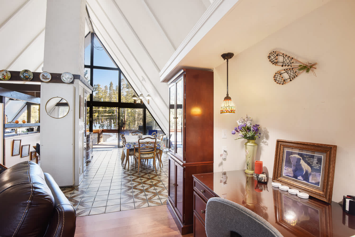 Woodside Hideout - Hop Away from Activities! 6