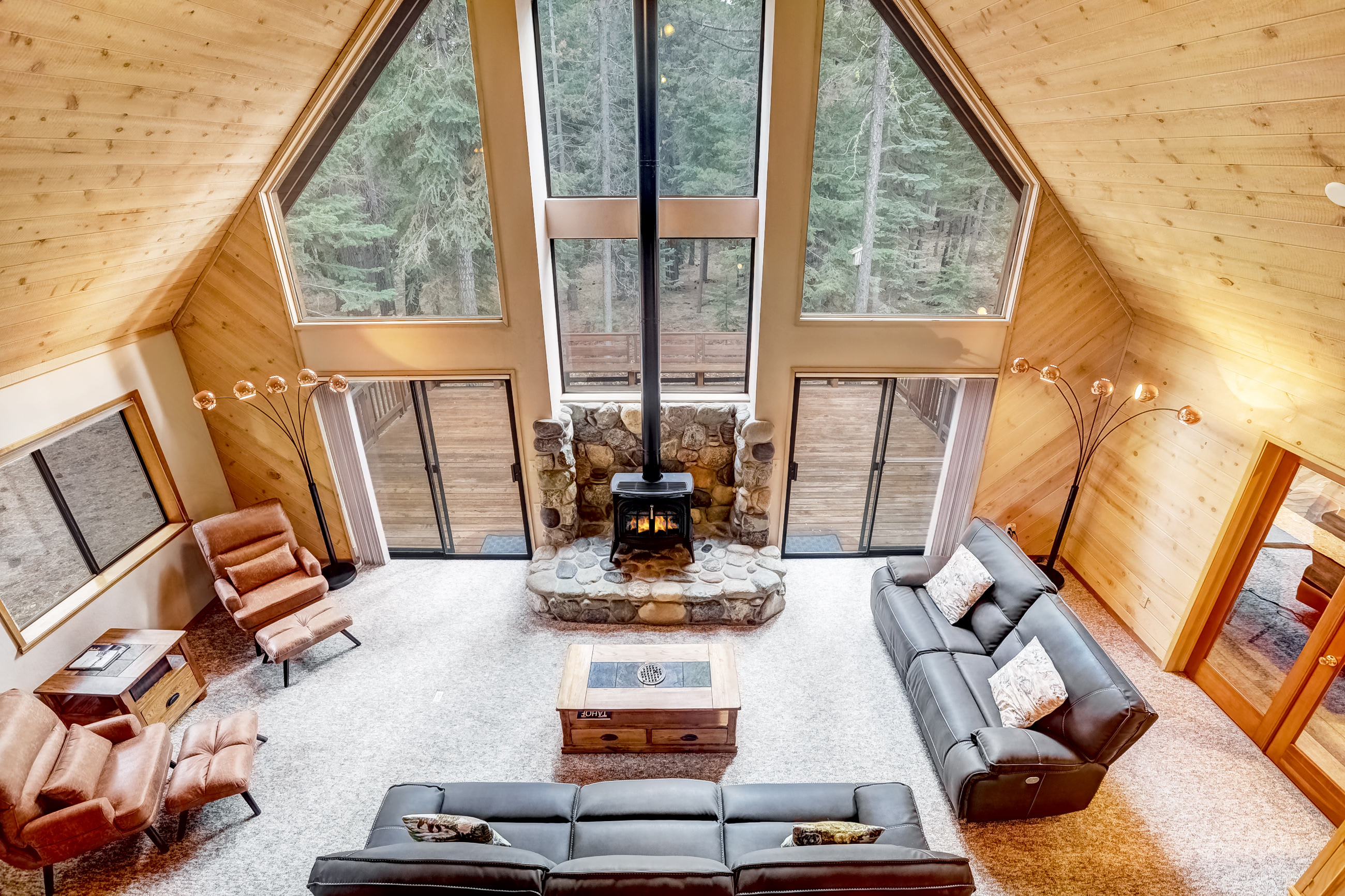 Serenity at Tahoe Donner | Peaceful, Close to Ski & Lake 2