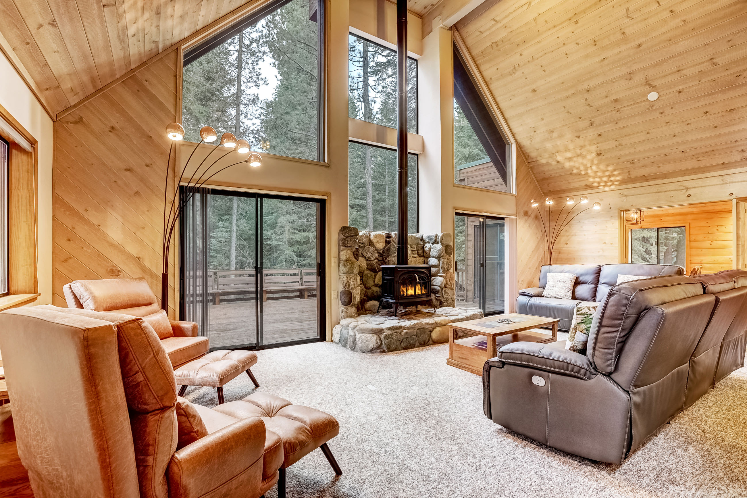 Serenity at Tahoe Donner | Peaceful, Close to Ski & Lake 3