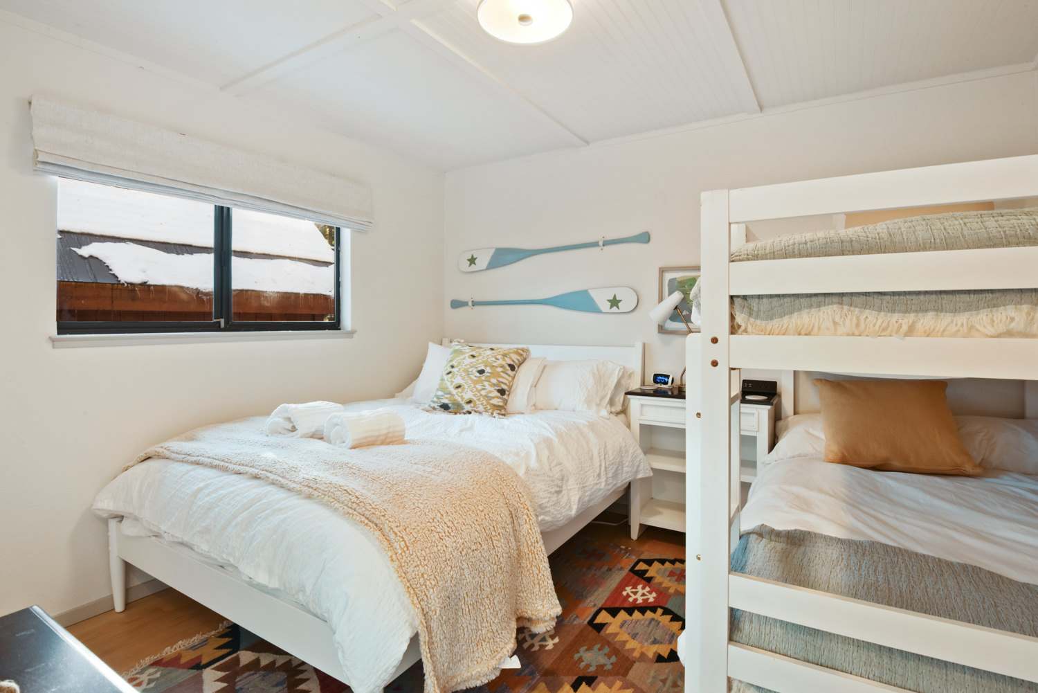 Bedroom 2 with Queen bed, and Twin/Twin bunk bed