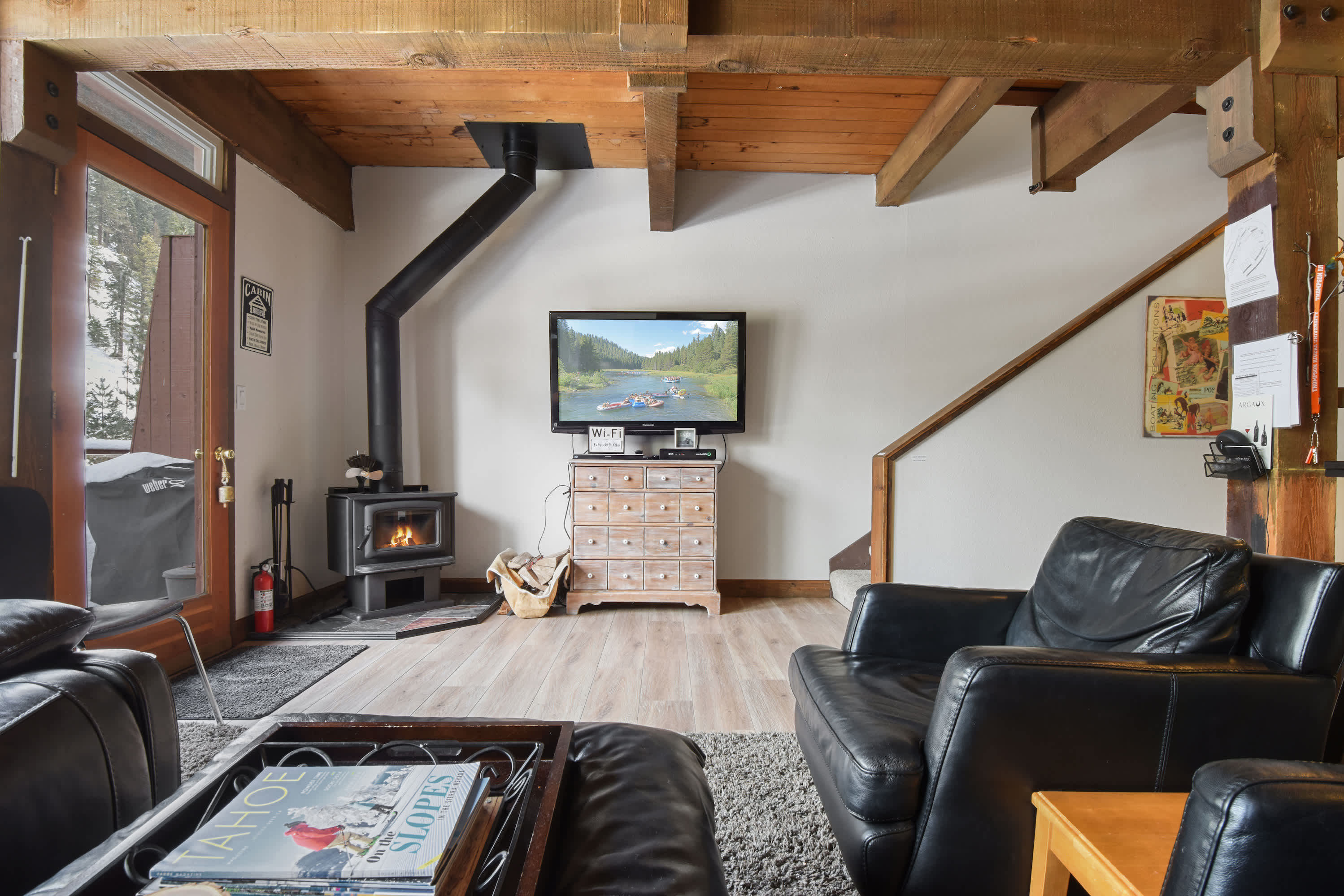 Alpine Manor Retreat, Mountain Relaxation 8