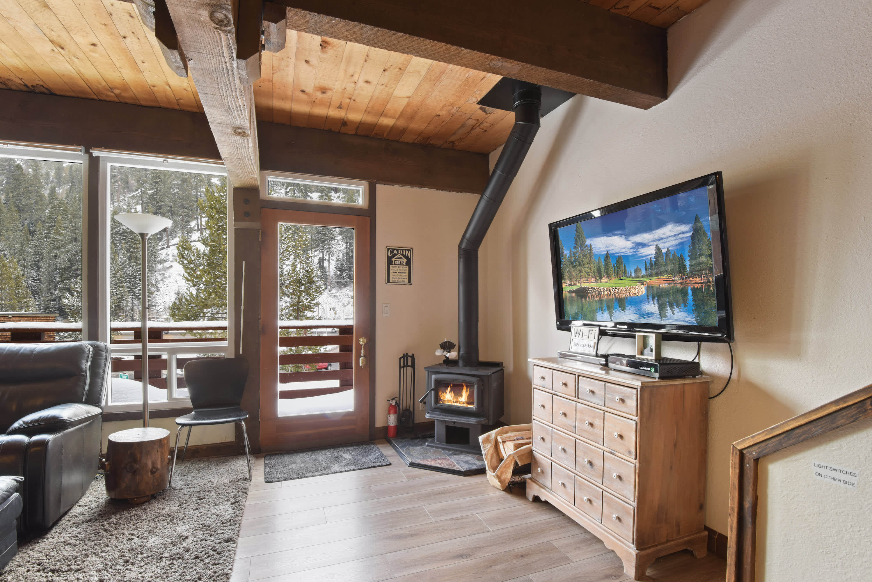 Alpine Manor Retreat, Mountain Relaxation 7