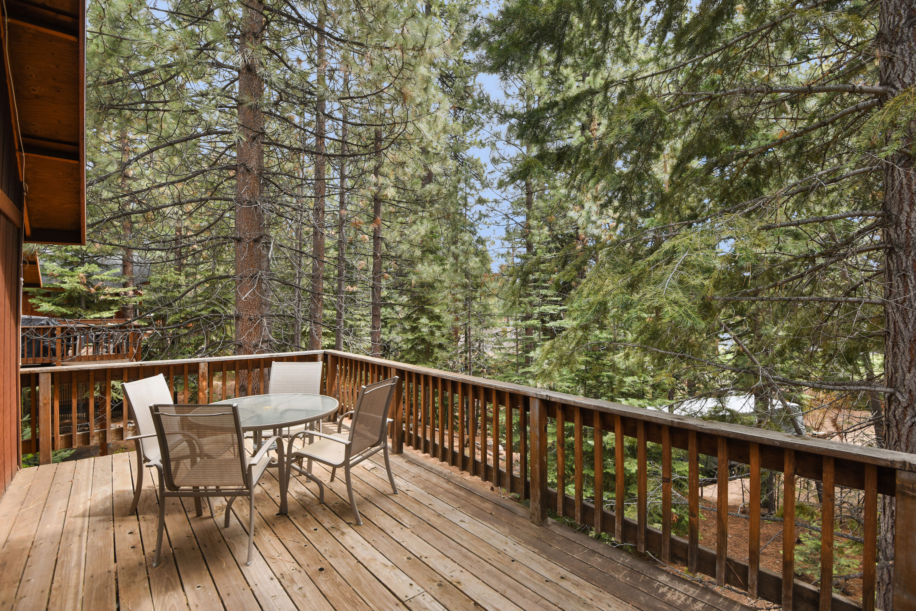 Balcony with gas BBQ