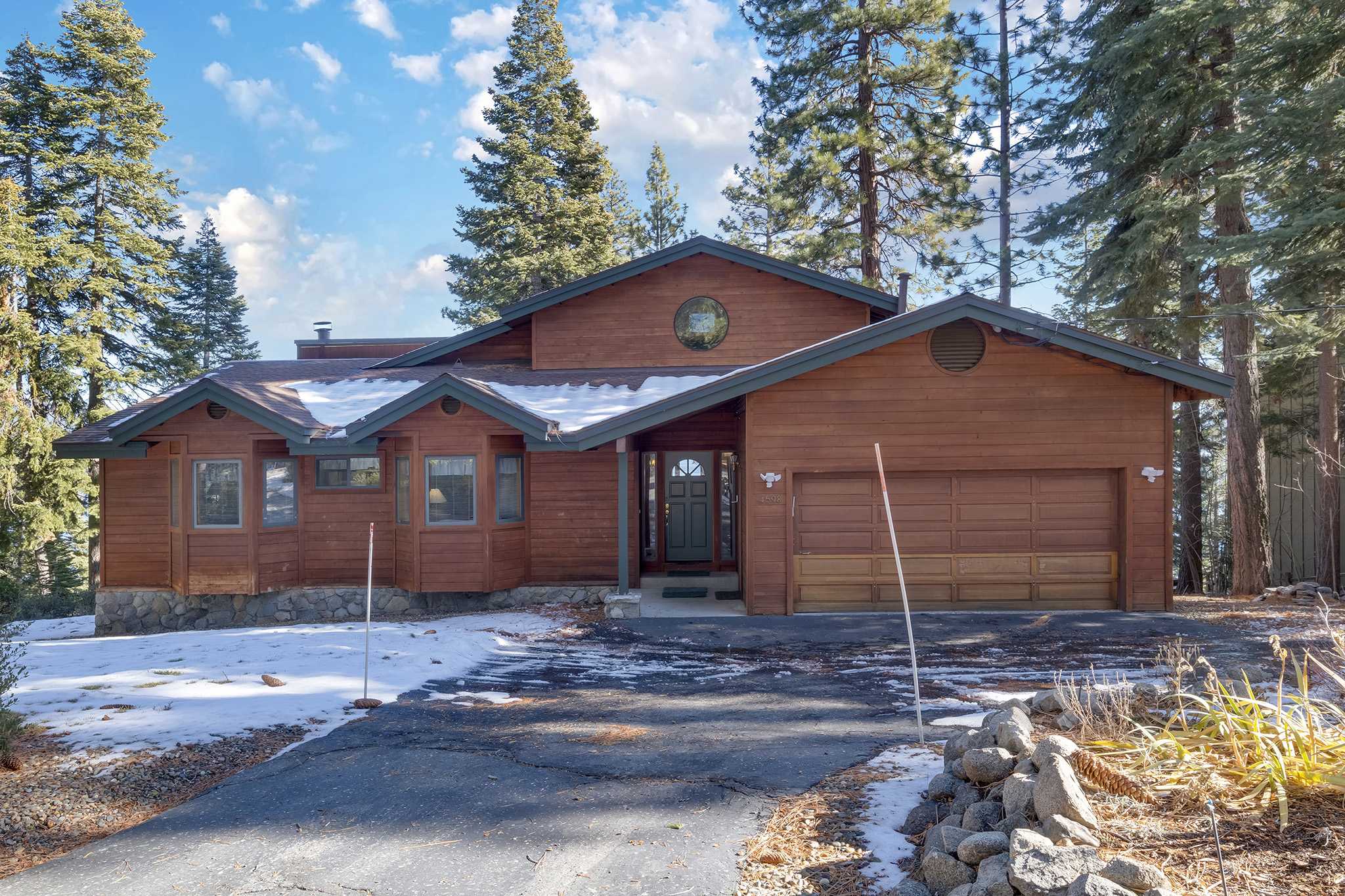 Lakeview Hideaway 3BDR for 8 w Private Hot Tub! 6