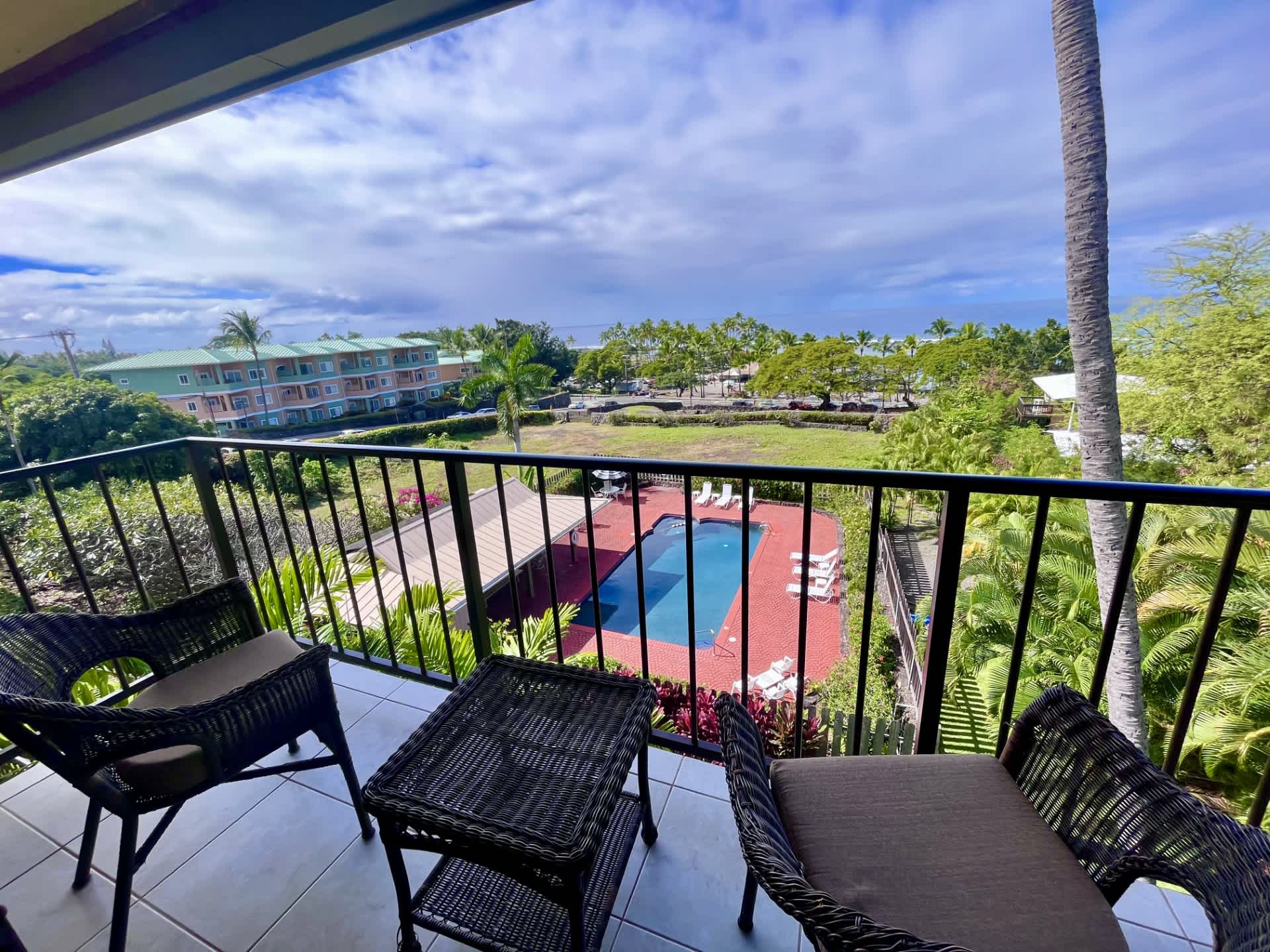 Kahaluu Bay Villas | 4 Lanais w/ Ocean Views