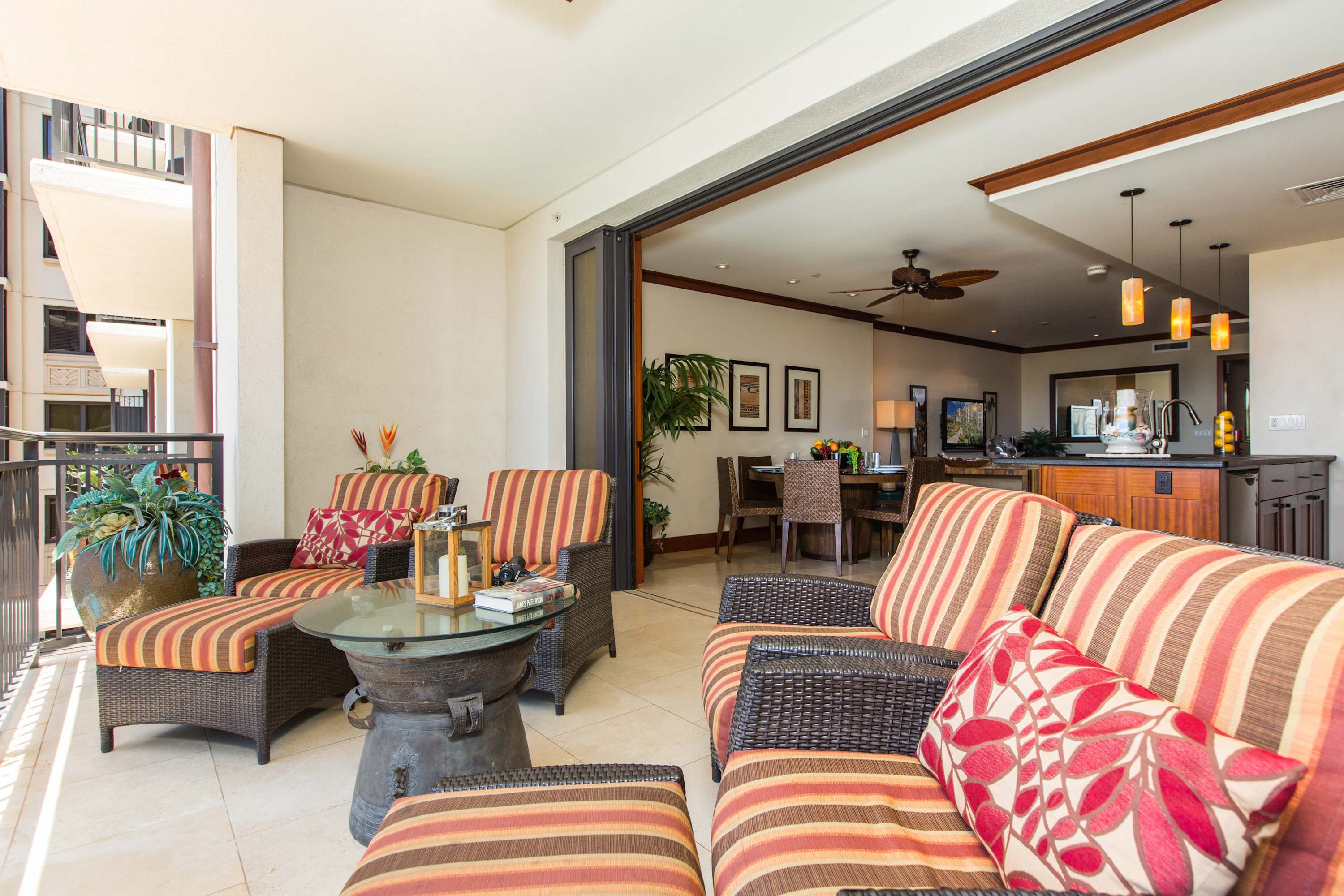 Indoor-outdoor living