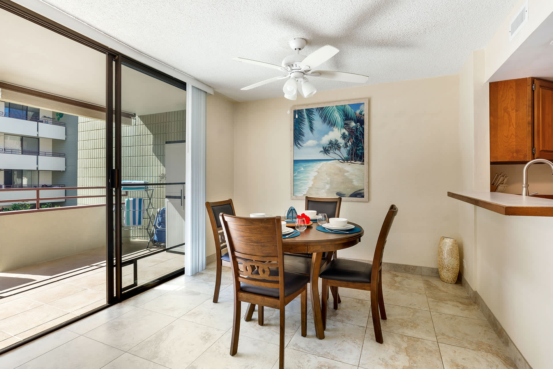 Honu Hale | Minutes away from the beach! 8