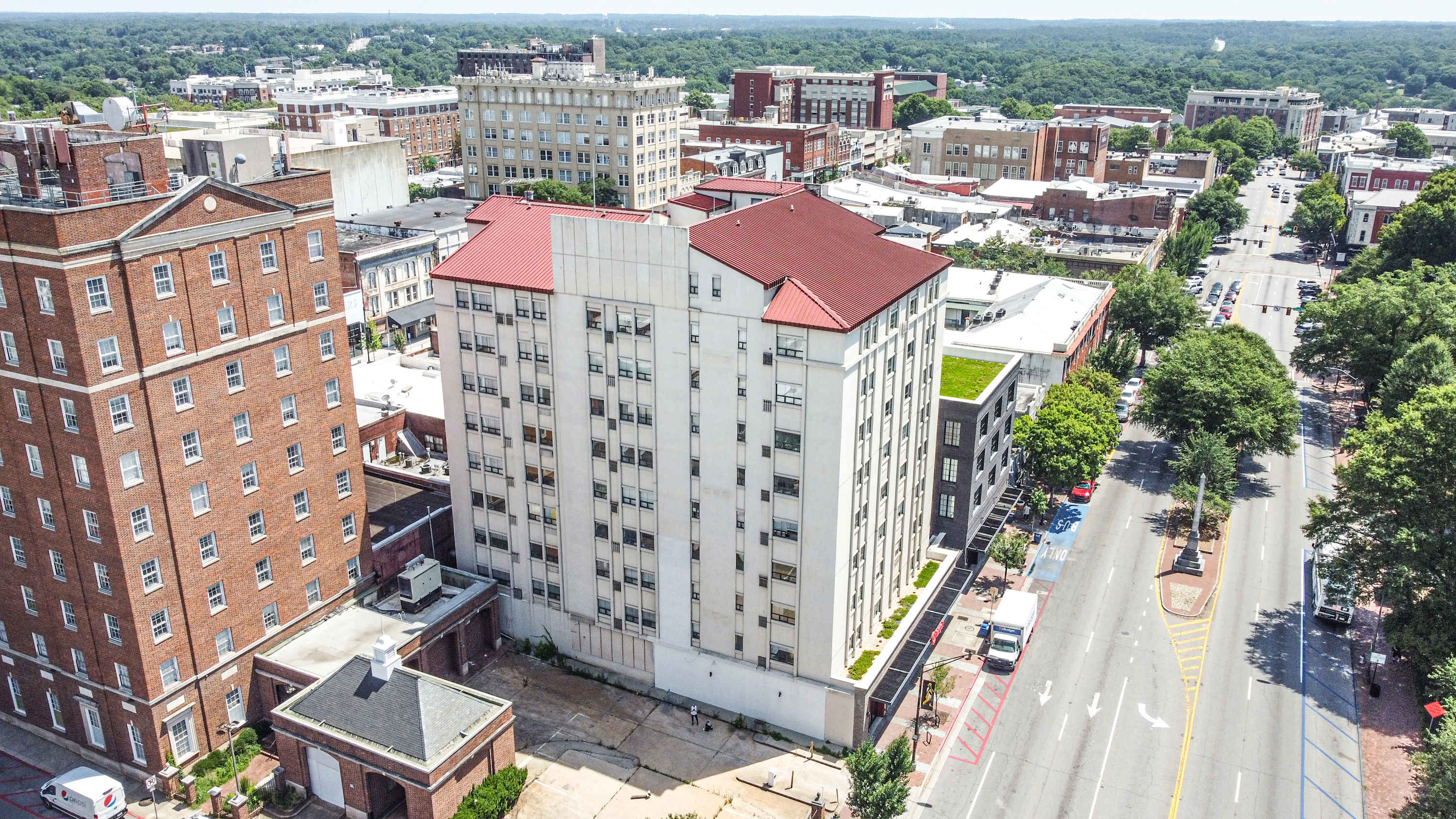 Home is Where the Arch is - Across from UGA! 4