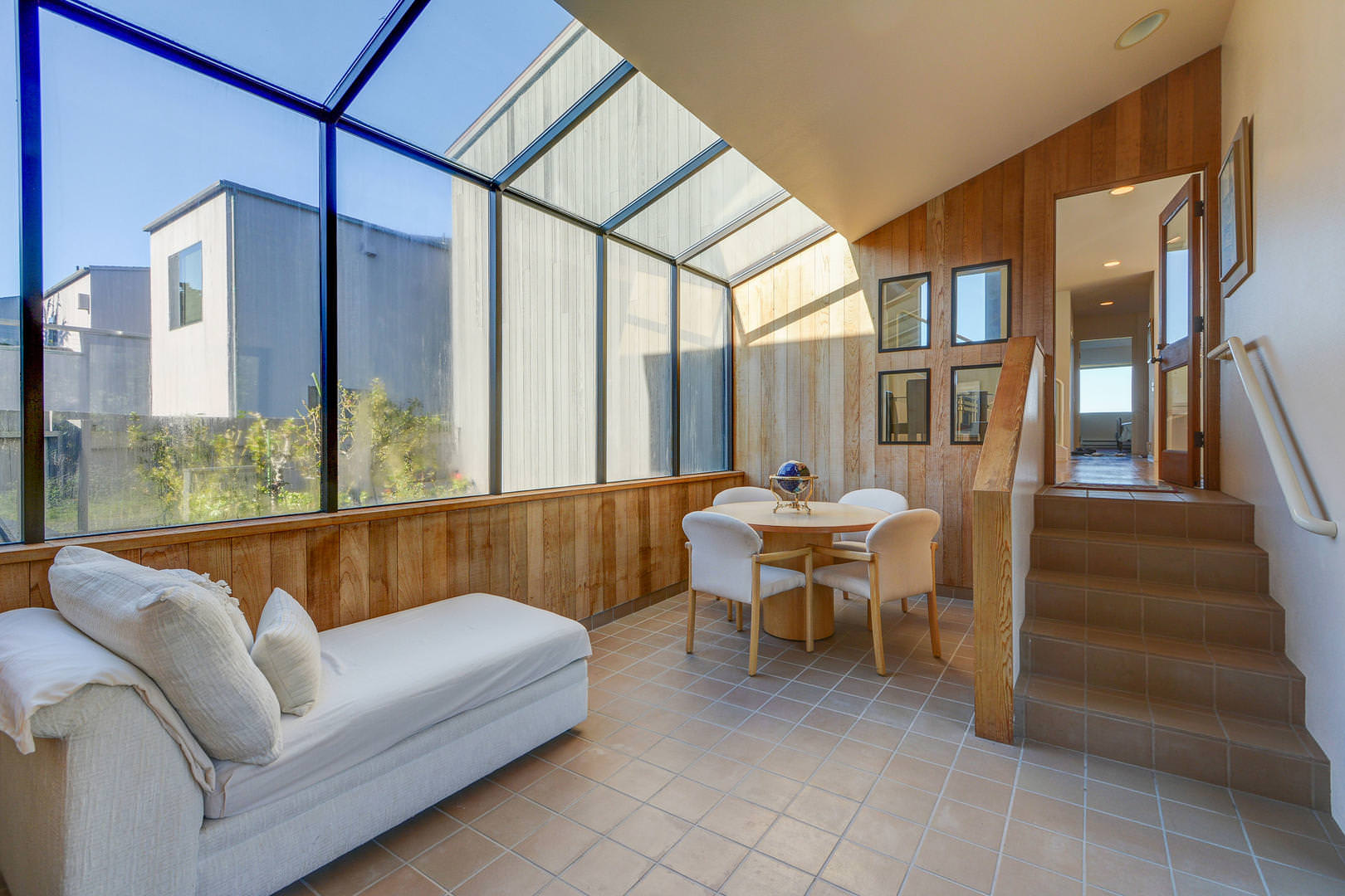 Neel Nirvana - Deck With BBQ & Community Pool! 5