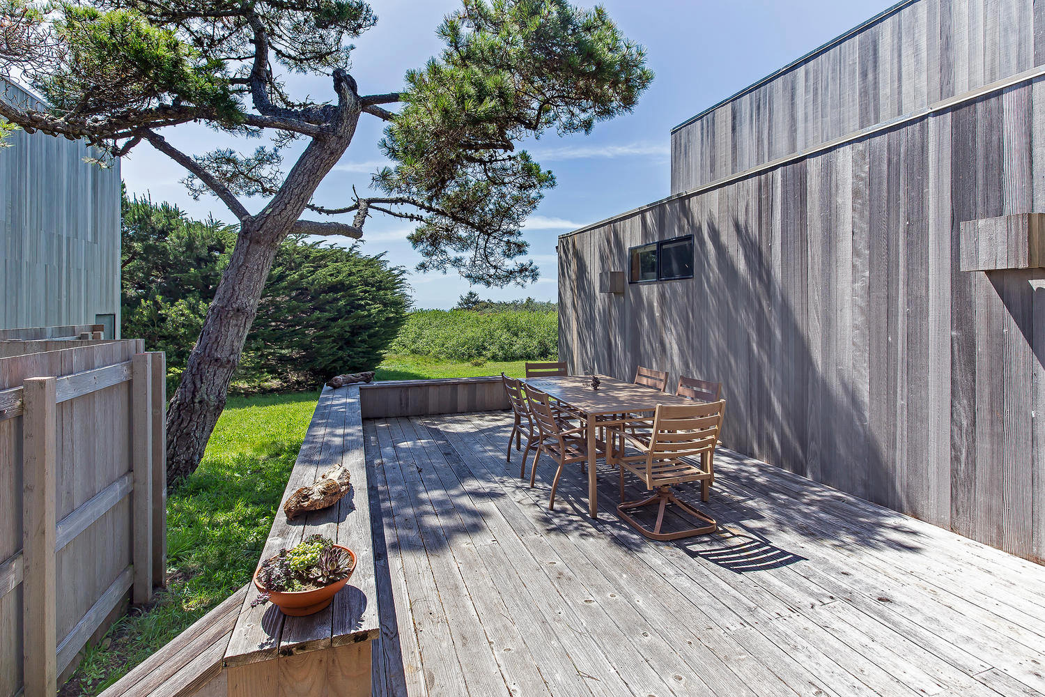 Grateful Getaway with Fireplace and Scenic Views 3