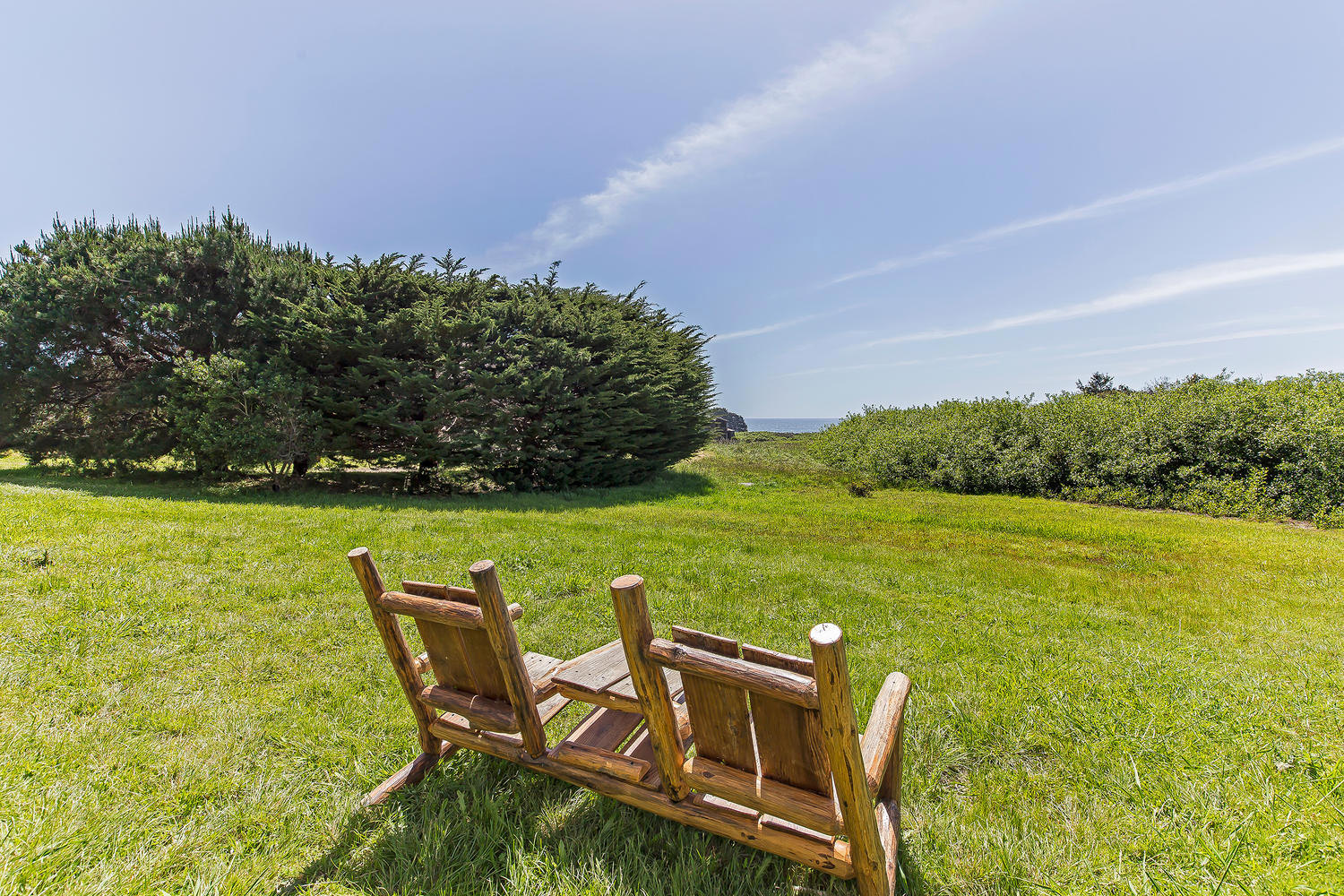 Grateful Getaway with Fireplace and Scenic Views 2