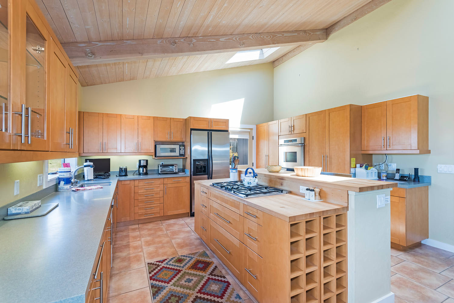 Deer View Hot Tub & Filtered Ocean Views 8