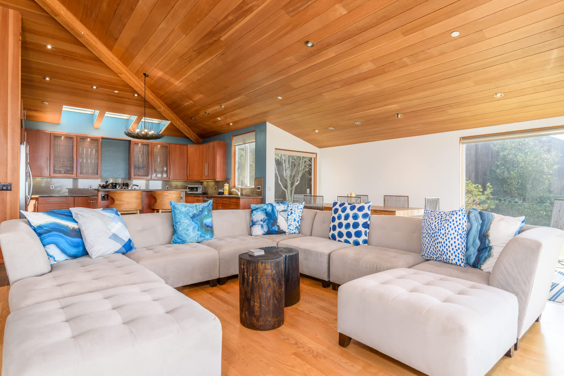 Pelican's Landing - Amazing Views & Hot Tub!