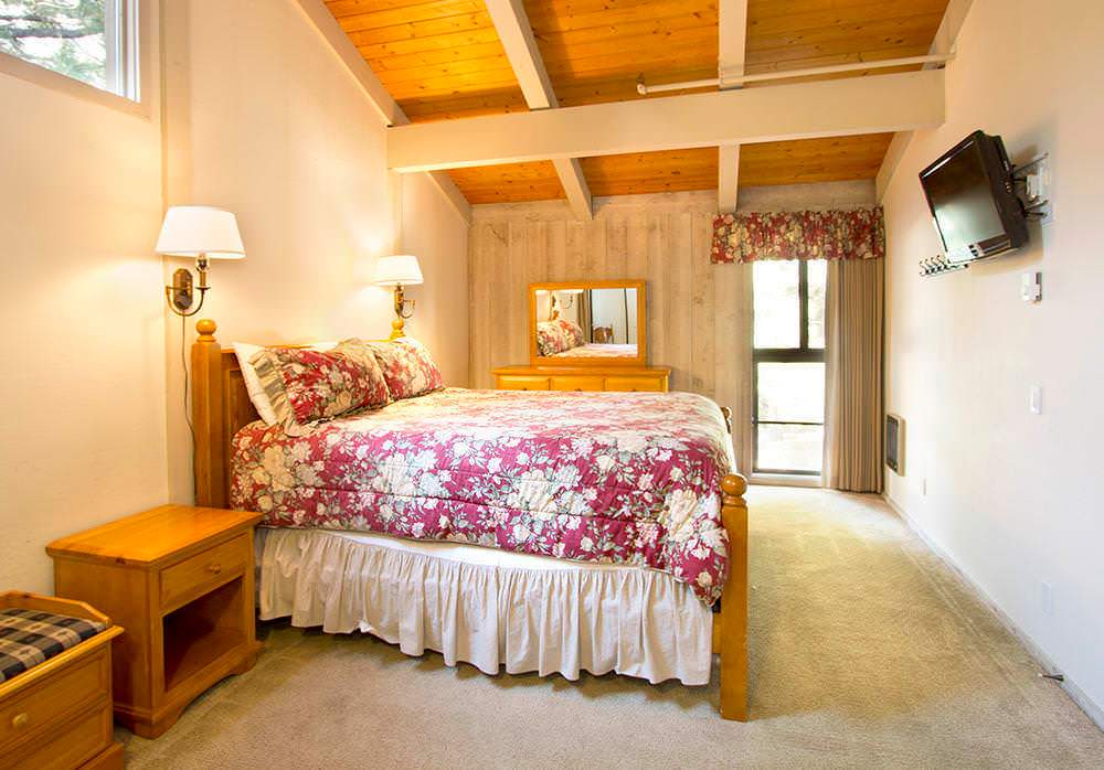 Bedroom 1: Cal King bed