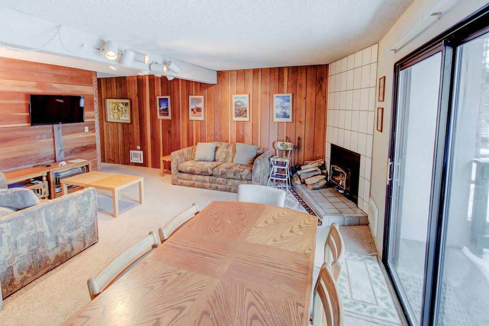 Sherwin Villas #63 Private Deck & Near Lakes