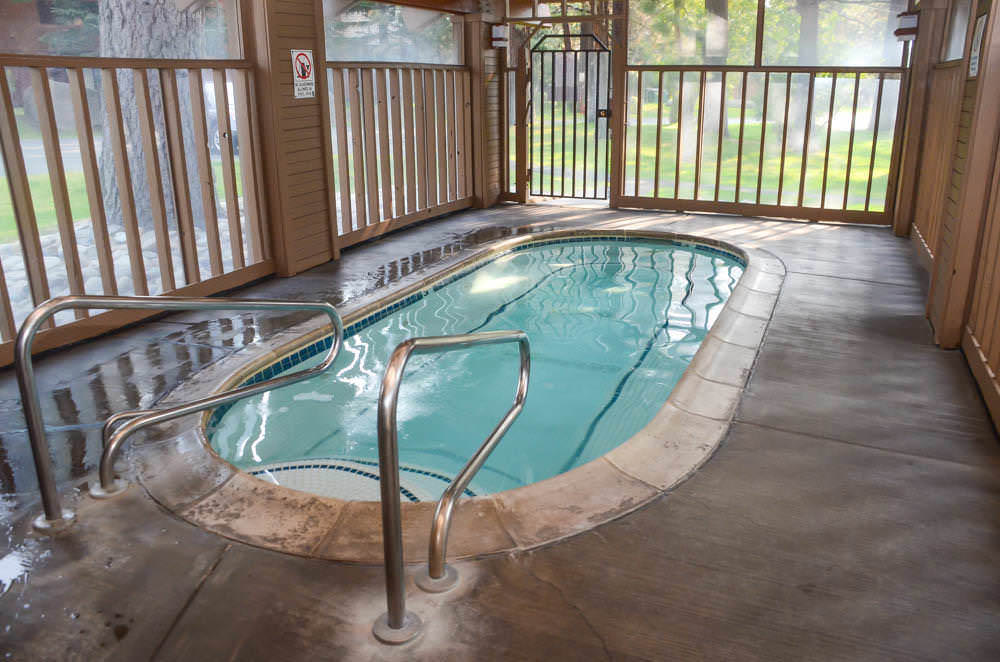 Snowcreek #059 Near Shuttle & Activities 5