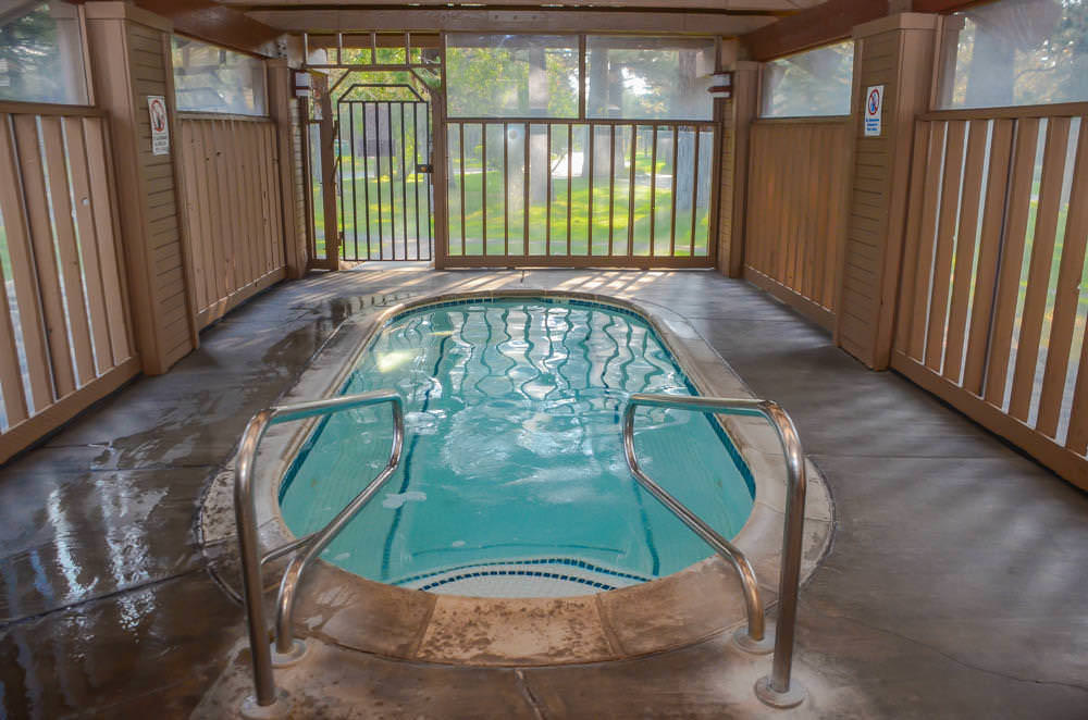 Snowcreek #059 Near Shuttle & Activities 4