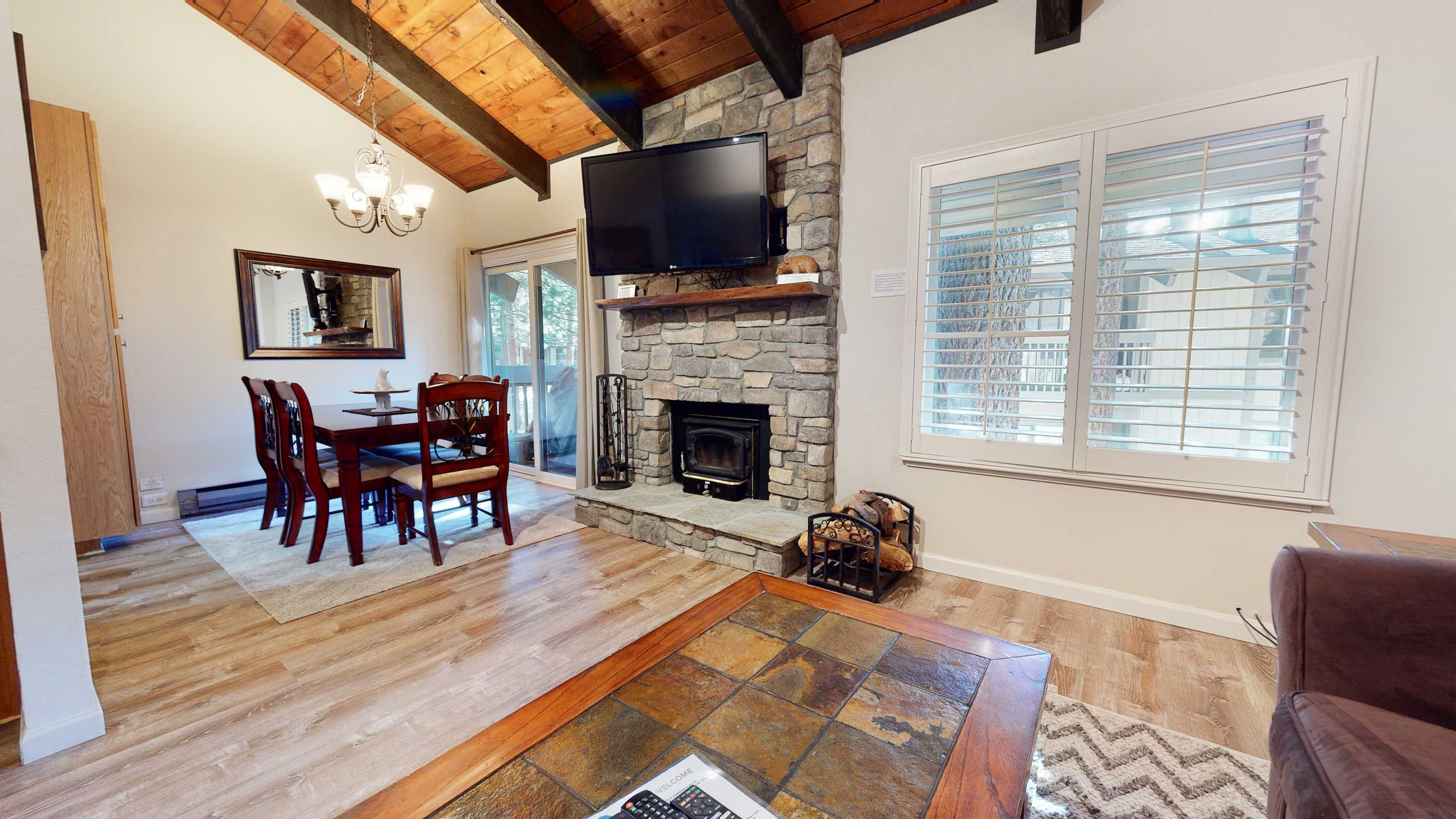 Horizons 4 Communal Rec Room & Pool! 8