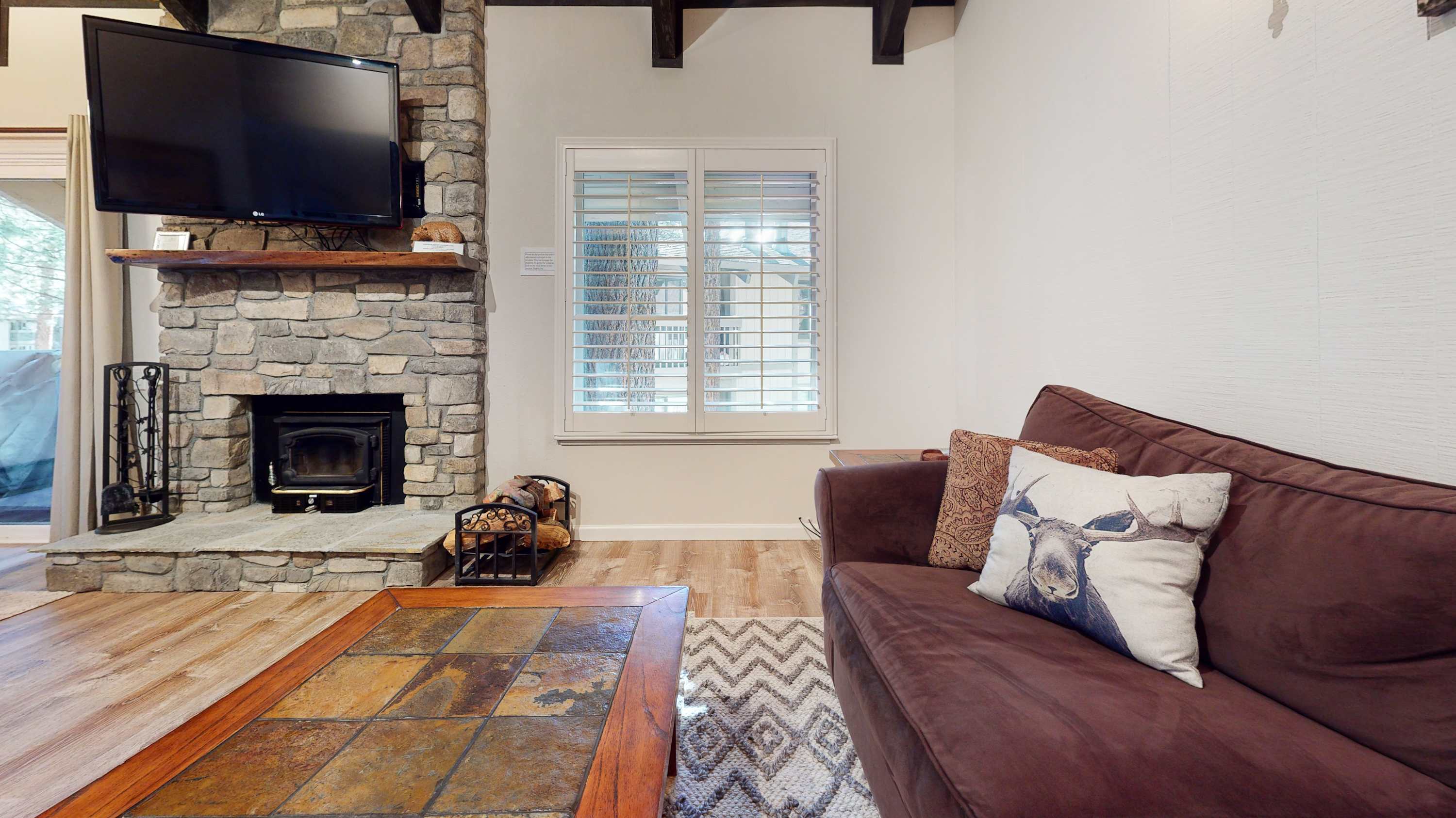 Horizons 4 Communal Rec Room & Pool! 7