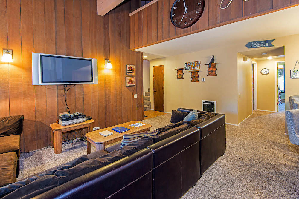 Horizons 4 - Walk to Shops & Eateries! 6