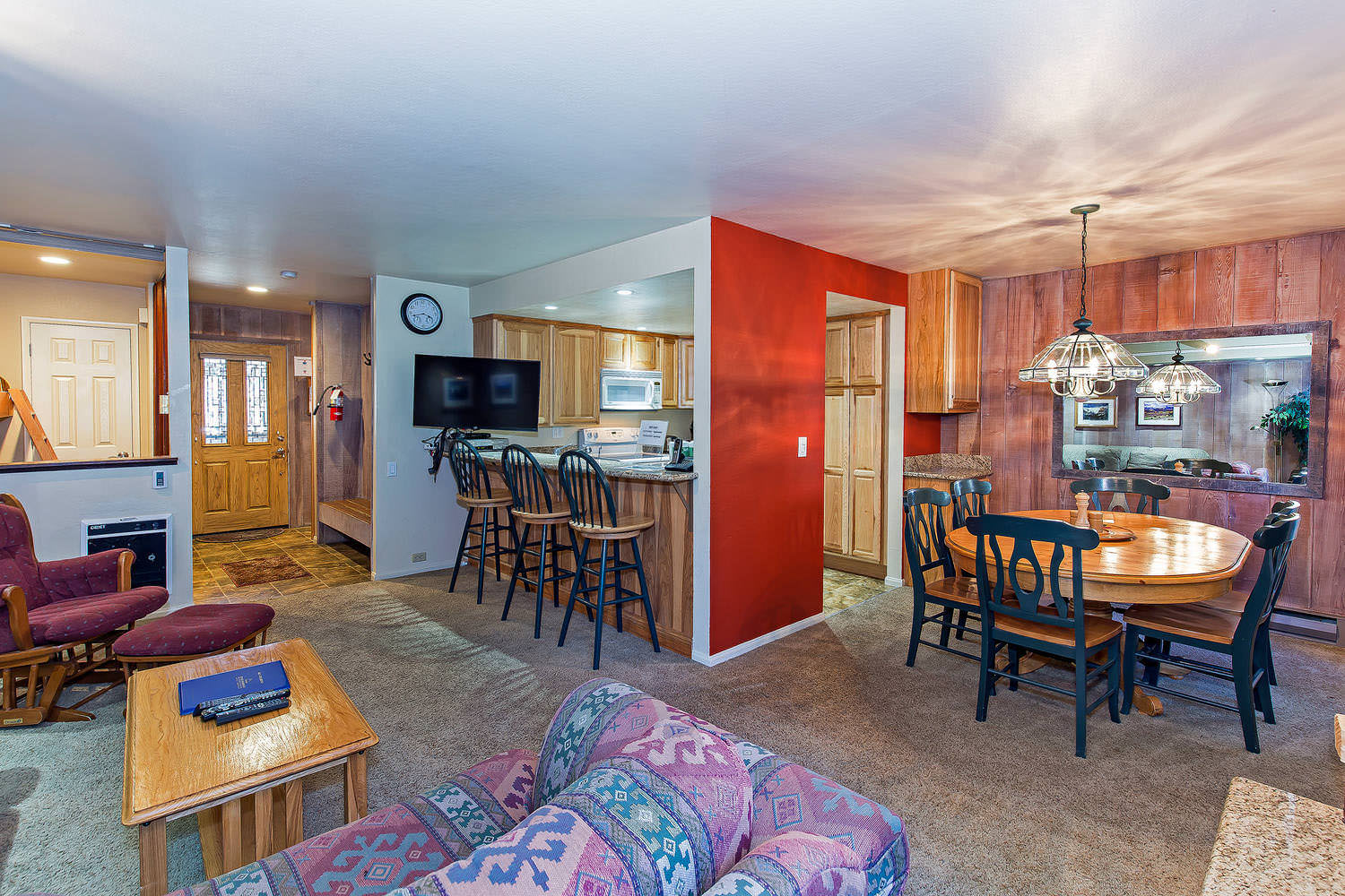 Horizons Communal Sauna & Hot Tub! 6