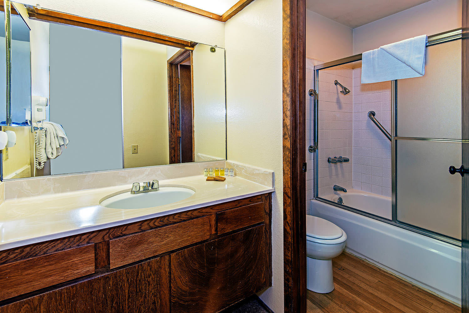 Horizons 4 - Year-Round Outdoor Activities! 8