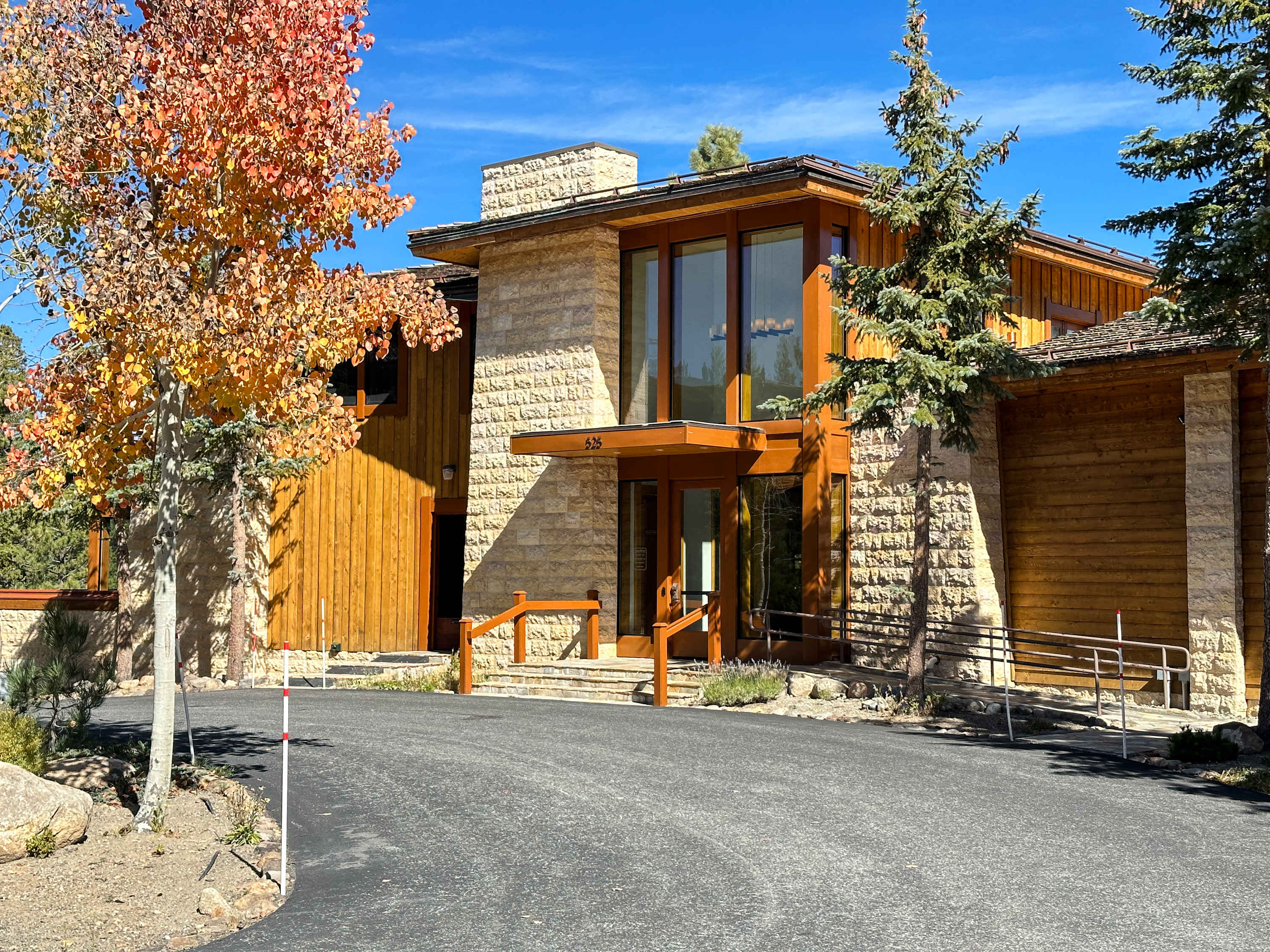 Gorgeous Condo at Obsidian Clubhouse Downstairs