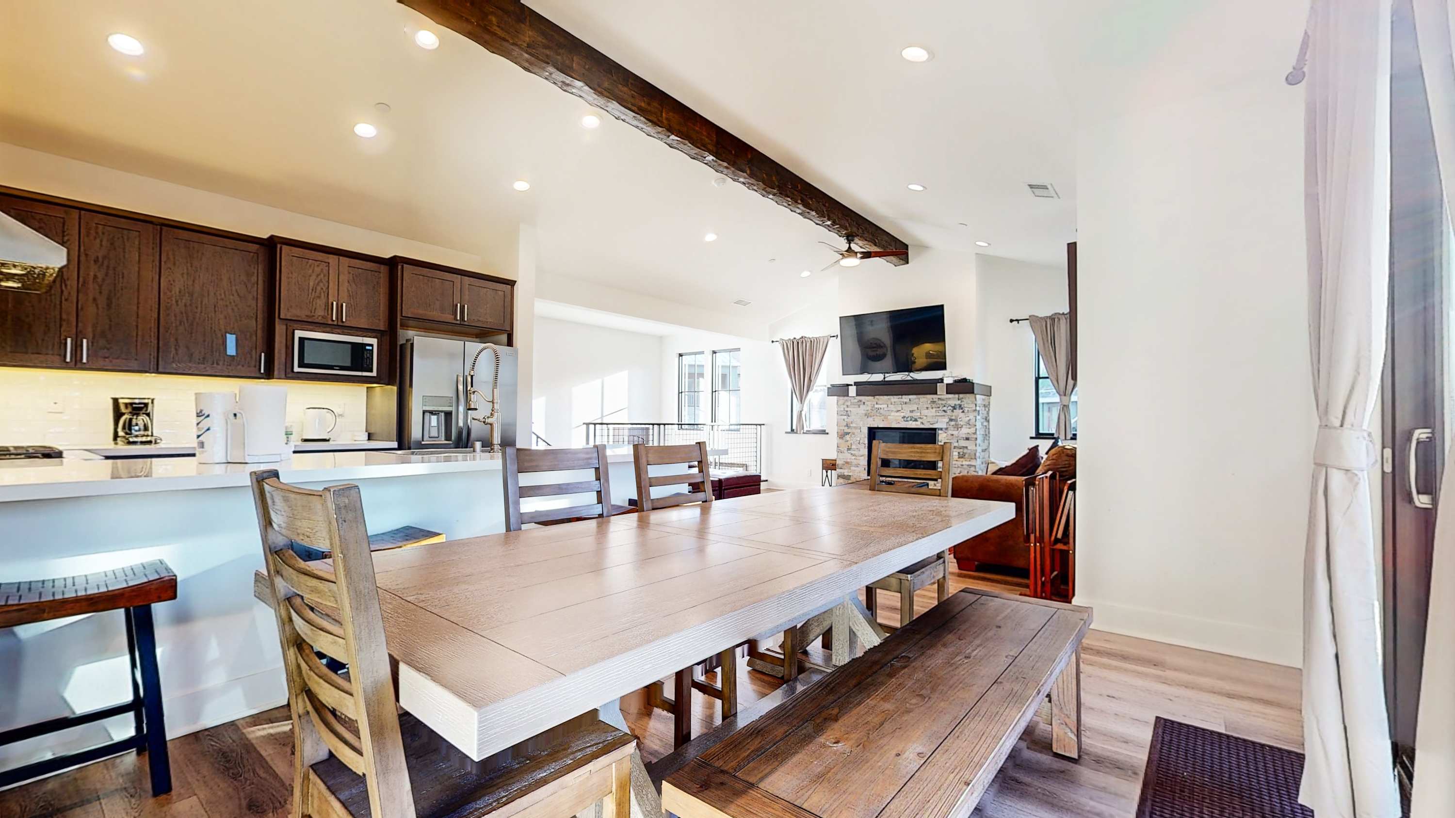 An Adventure of a Lifetime! 3 BDR, 5 Min to Skiing 8