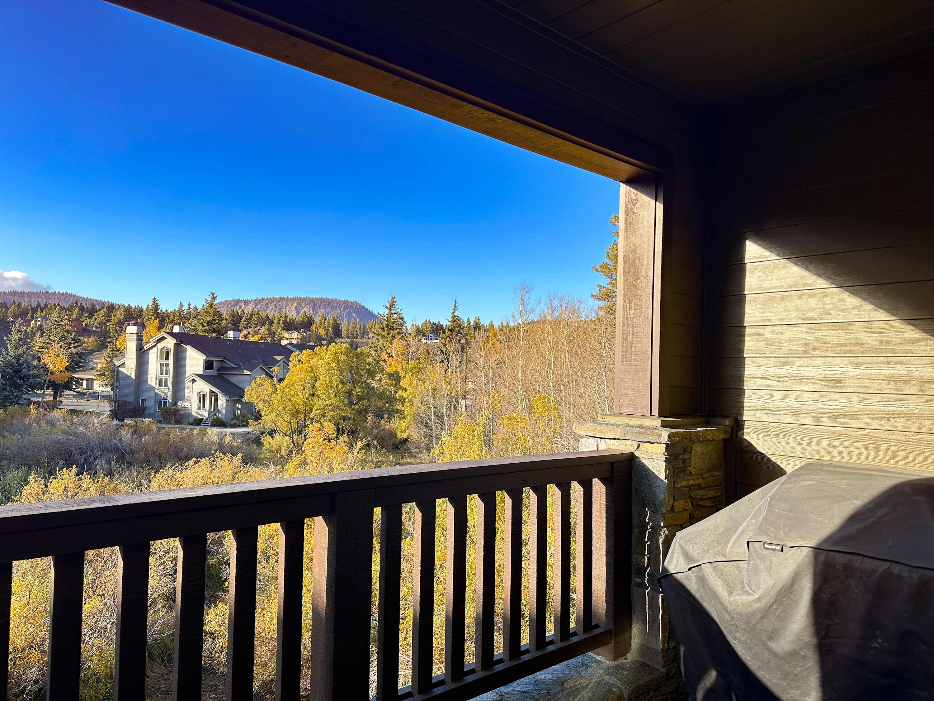 An Adventure of a Lifetime! 3 BDR, 5 Min to Skiing 5