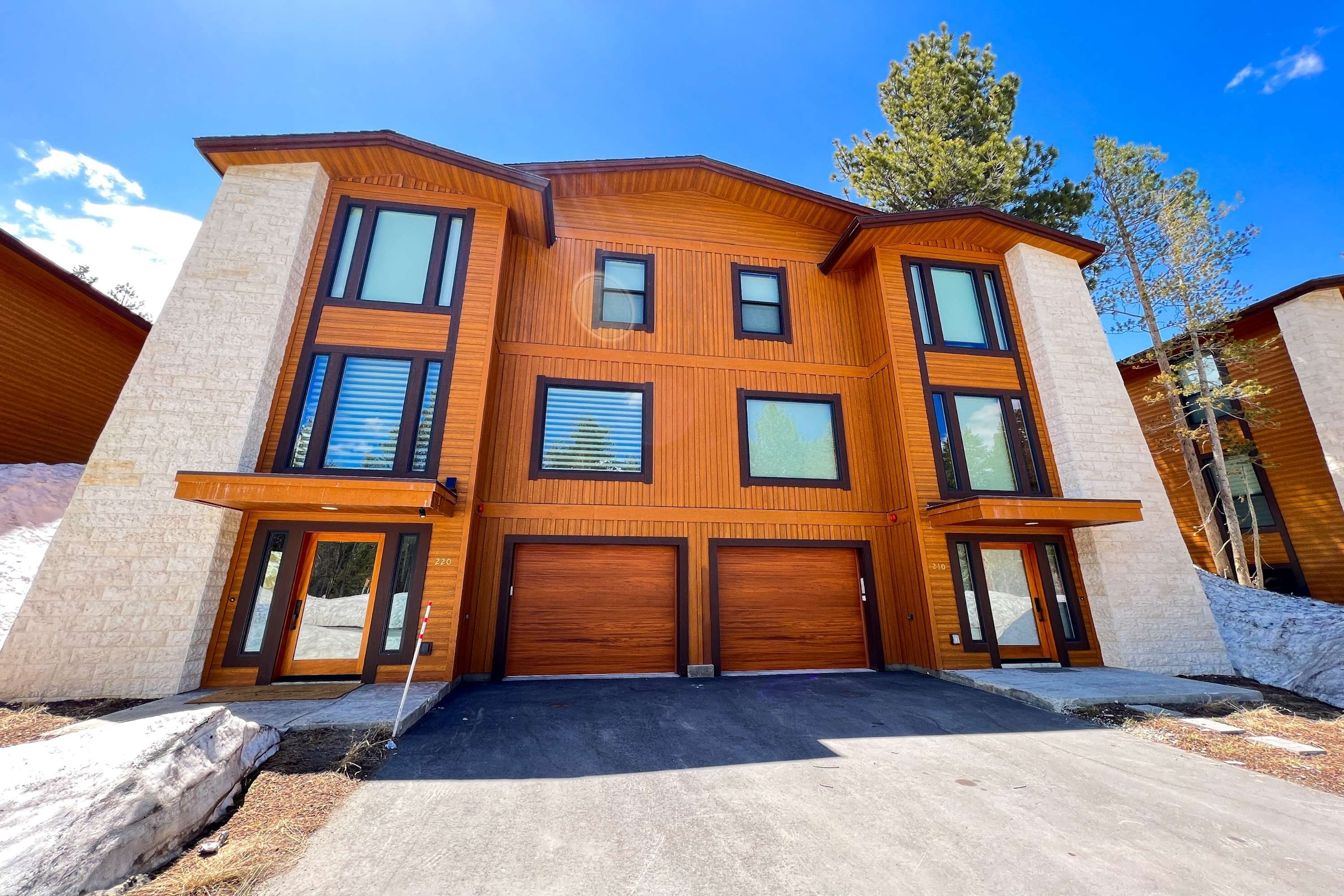 Featured Property Obsidian Dreaming - On the Sierra Star Golf Course