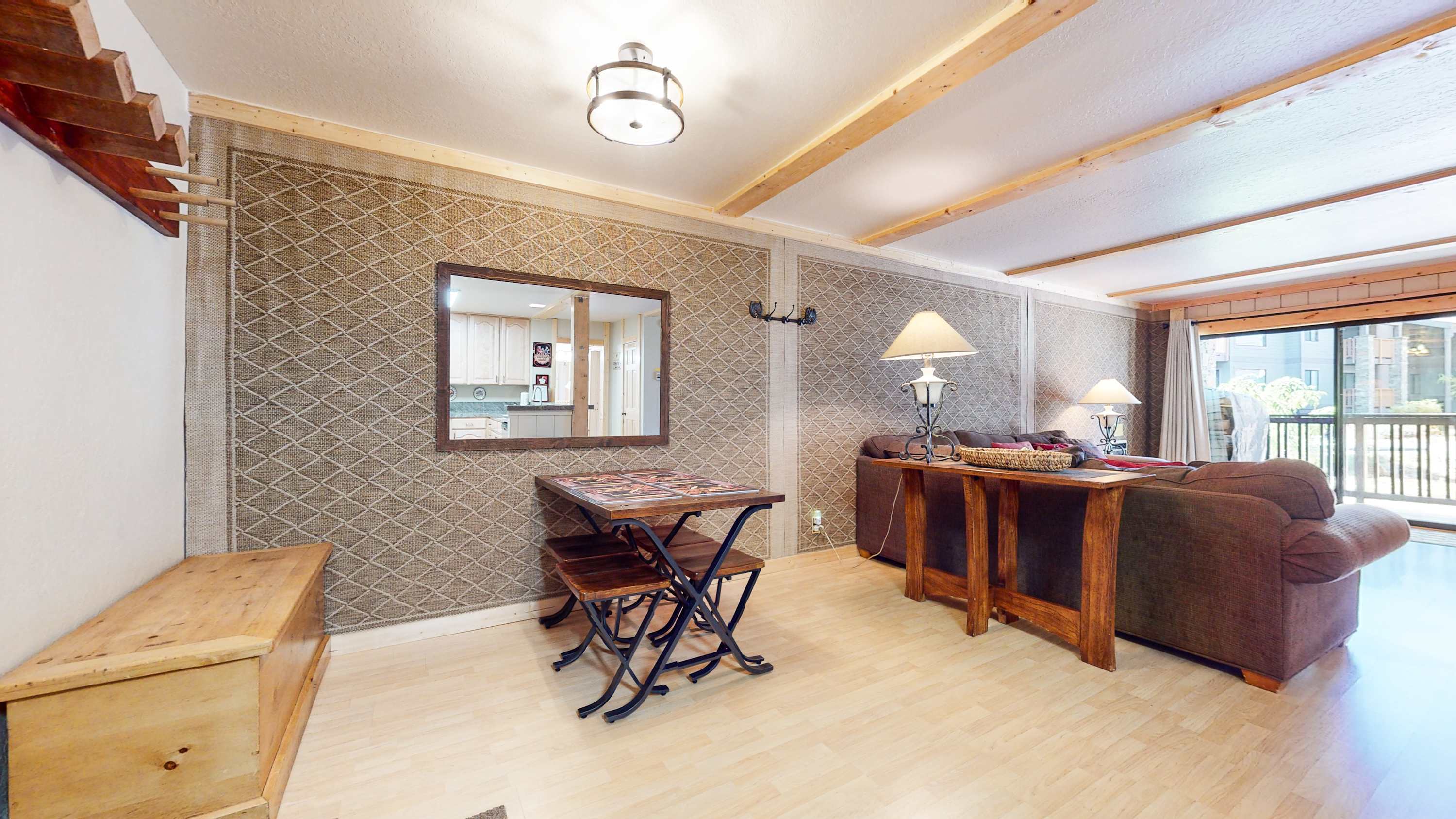 Summit Cozy Condo Getaway! 8