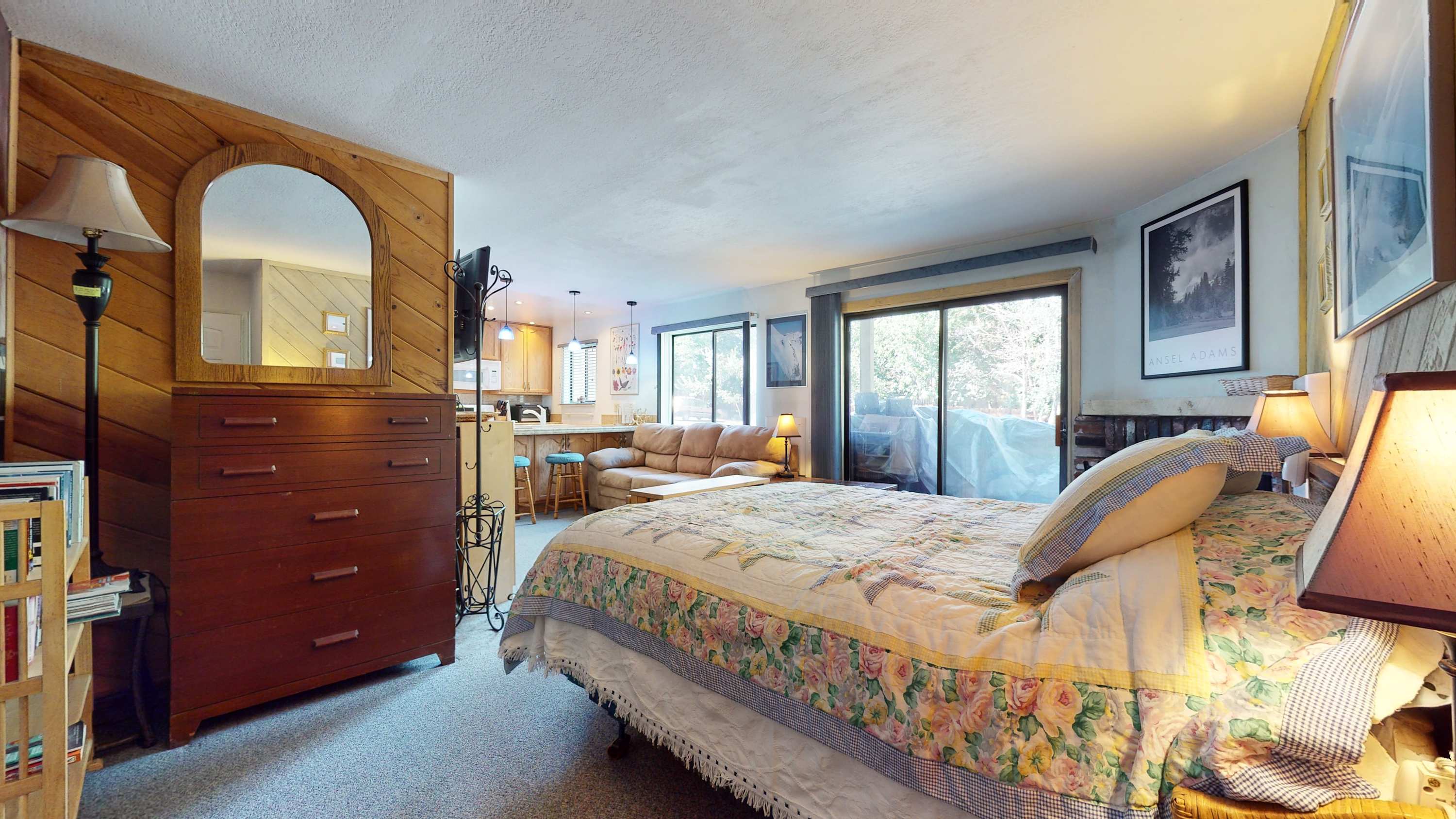 La Vista Blanc with Year-Round Mammoth Fun!