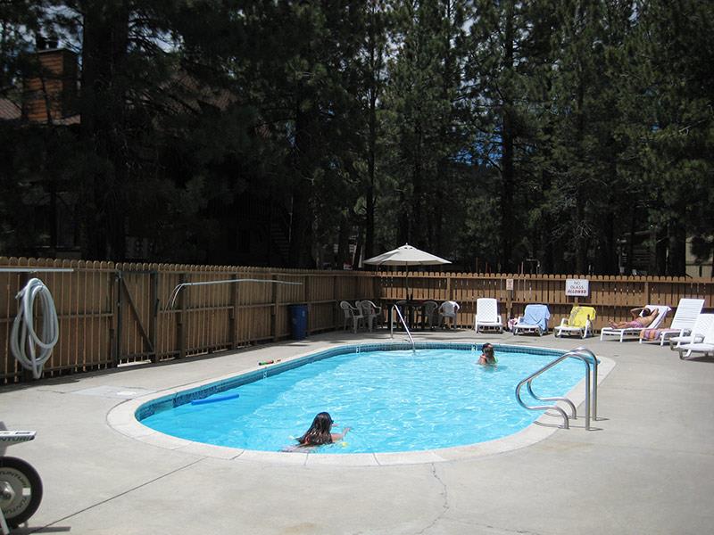 La Residence - Shared Pool, Hot Tub & More! 4