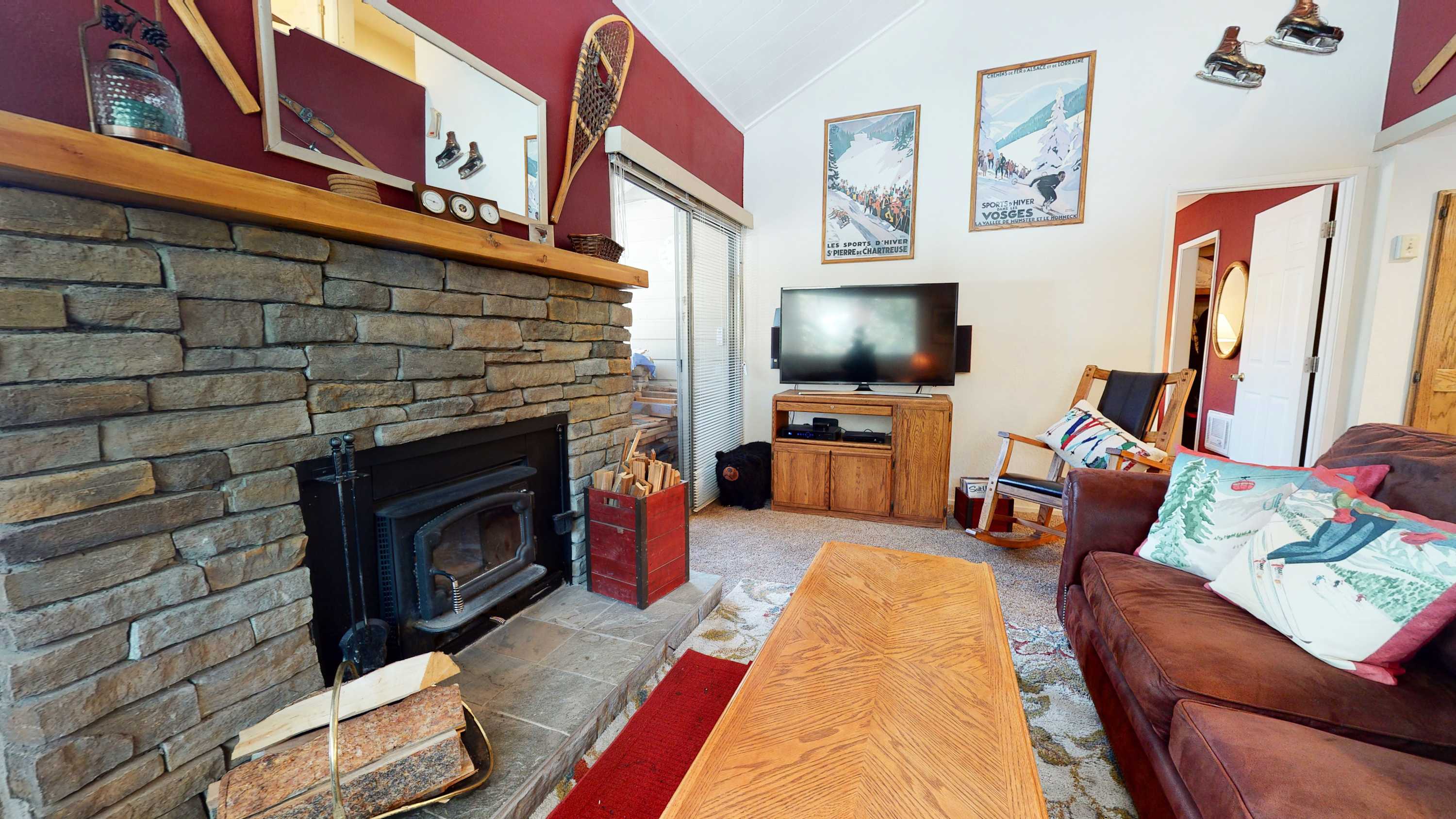 La Residence - Shared Pool, Hot Tub & More! 8