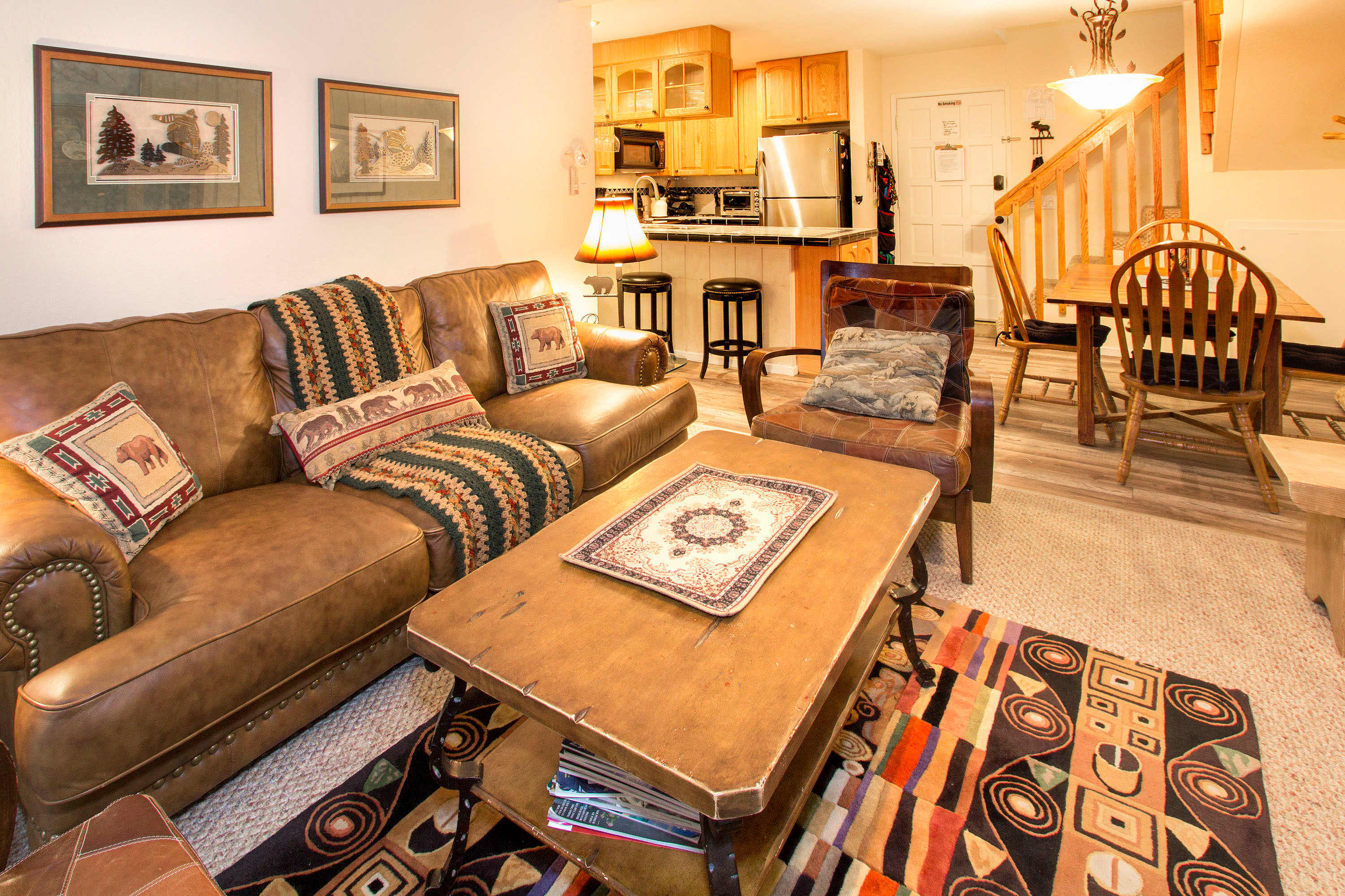 2BR Condo at the Chamonix Walking Distance to Lifts w/ Hot Tub