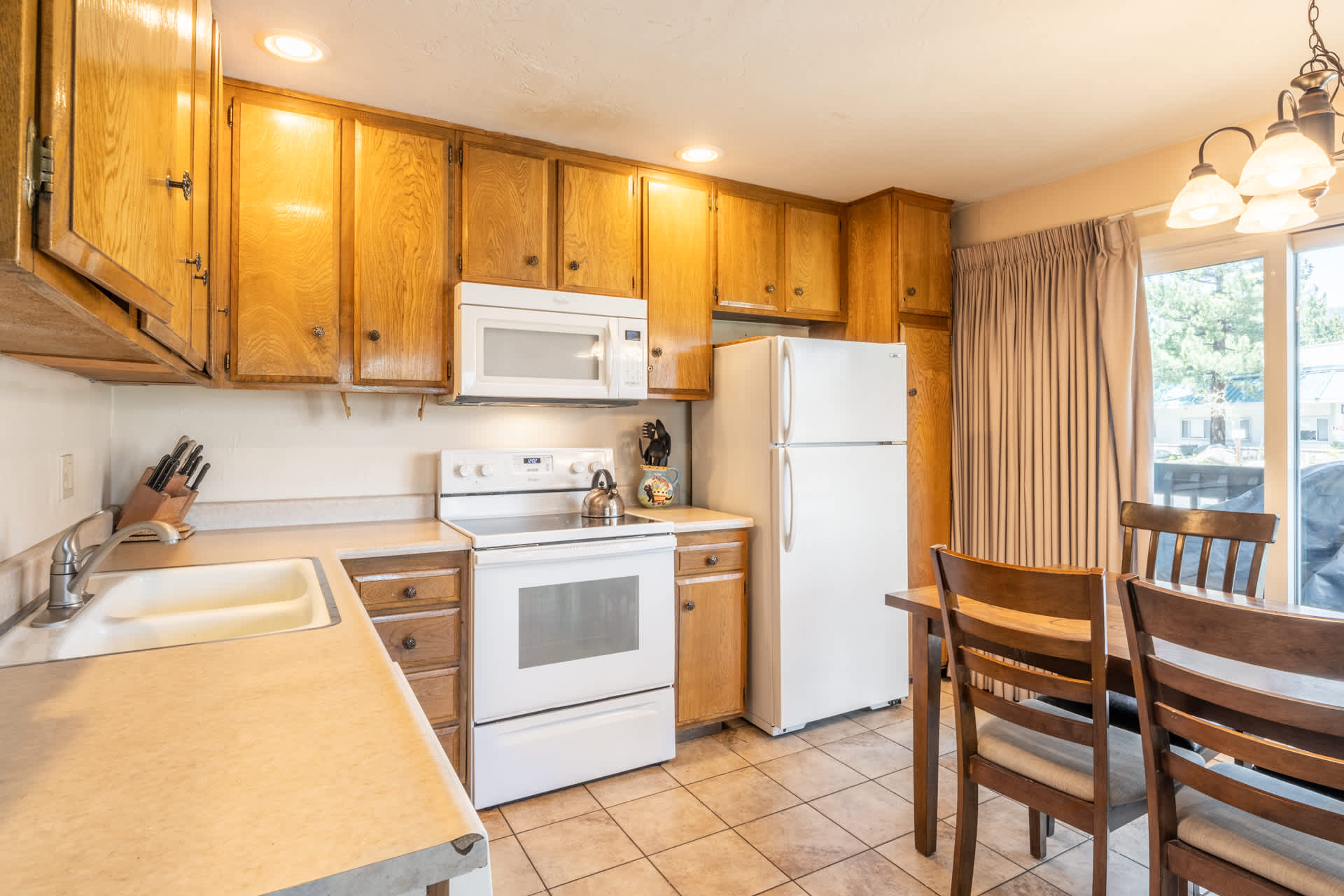 Cozy Stay for 7 w/Pool, Hot Tub & Easy Access! 2