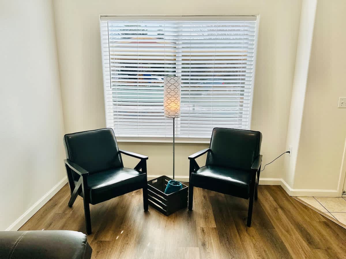 2Bedroom/2.5 Bath/Sleeps7/G8