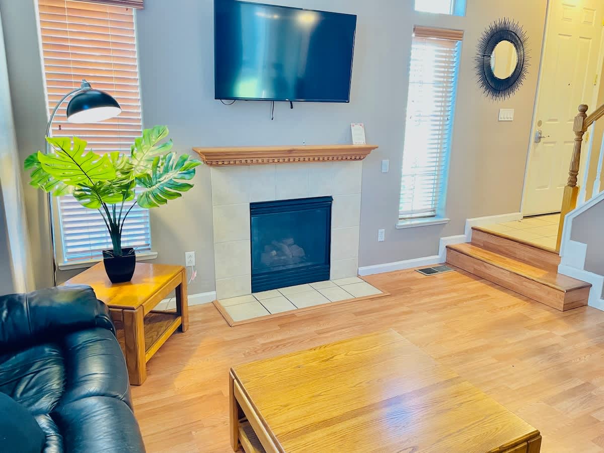 3Bedroom/2Bath/Sleeps9/3TVs/AC — Sparks, NV — vacation rental
