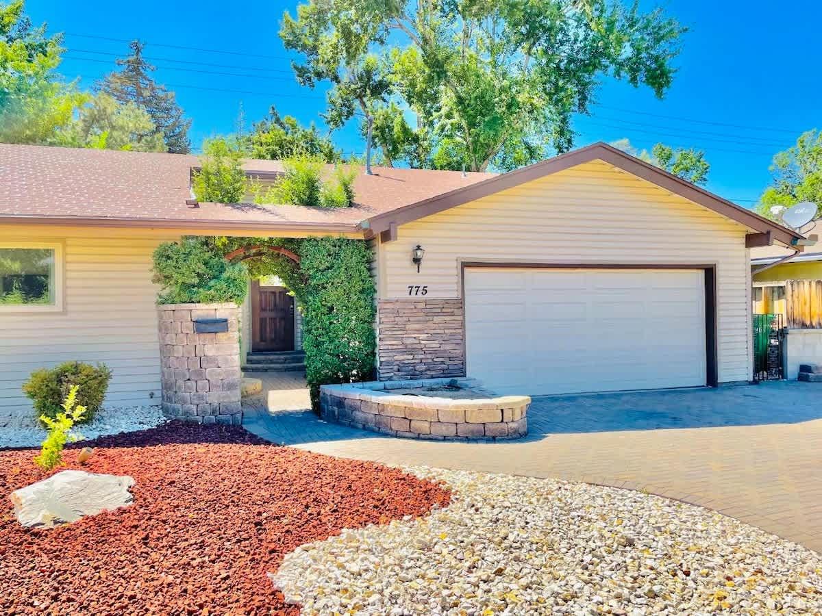 3-Bedroom/2-Bath/Pet OK/Sleeps11 — Reno, NV — vacation rental
