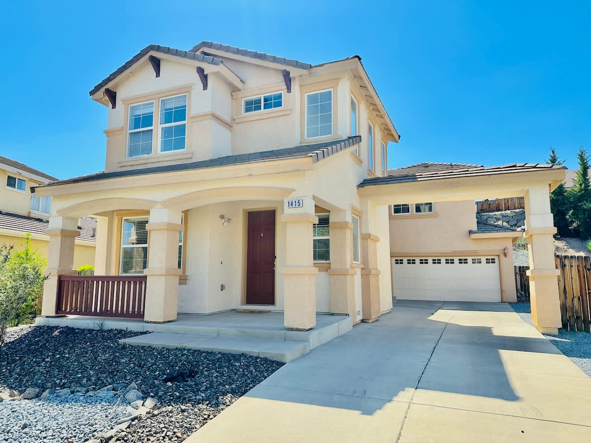 Sierra View Retreat/Sleeps 14 — Reno, NV — vacation rental